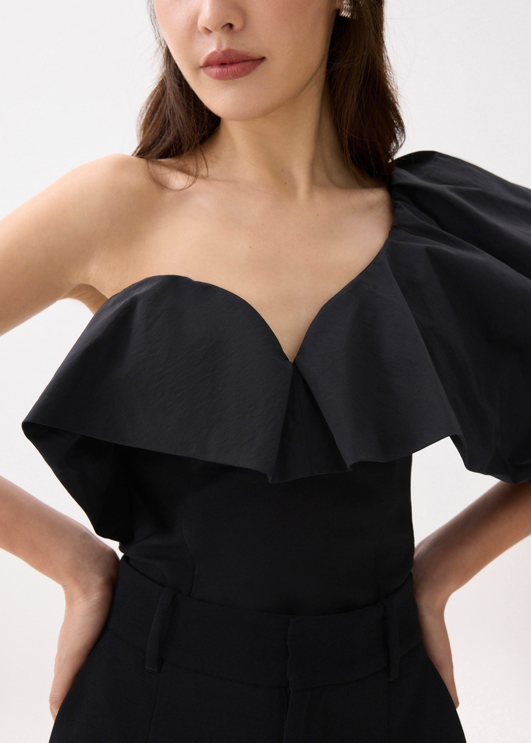 BraFree by LB Asymmetric Puff Sleeve Top - Image 4