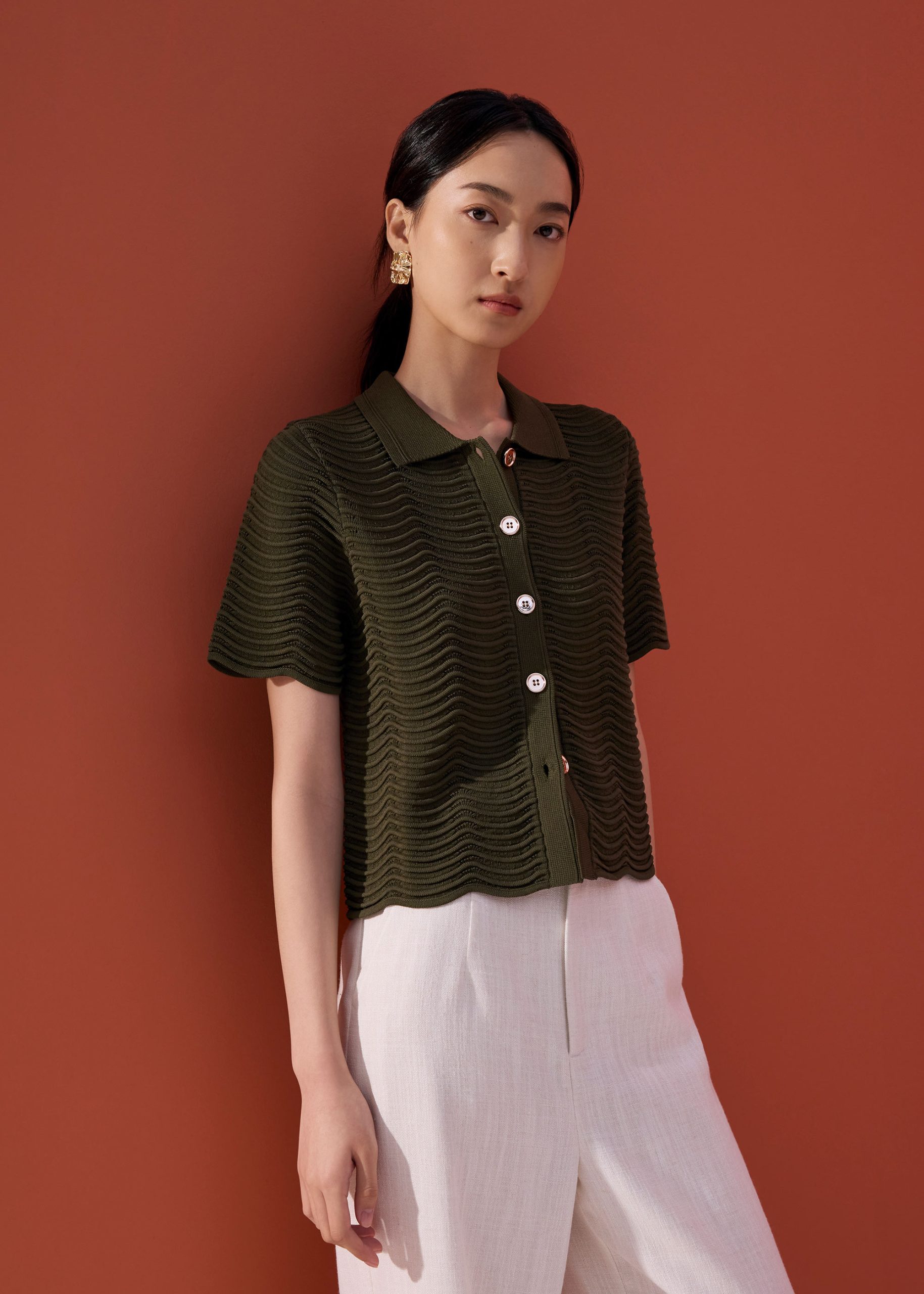Wavy Knit Collared Boxy Cardigan - Image 15