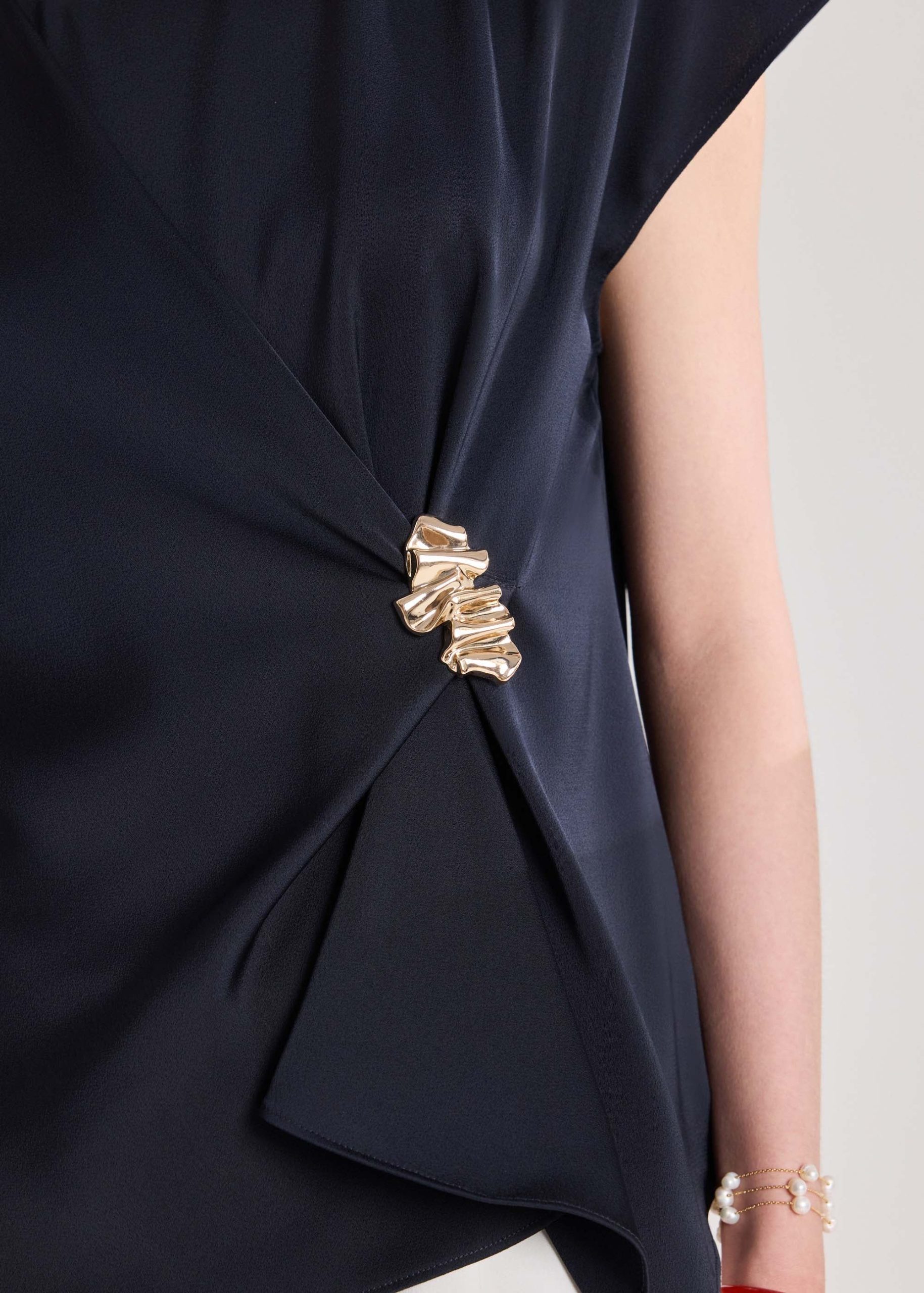 Alina Satin Top With Brooch - Image 10