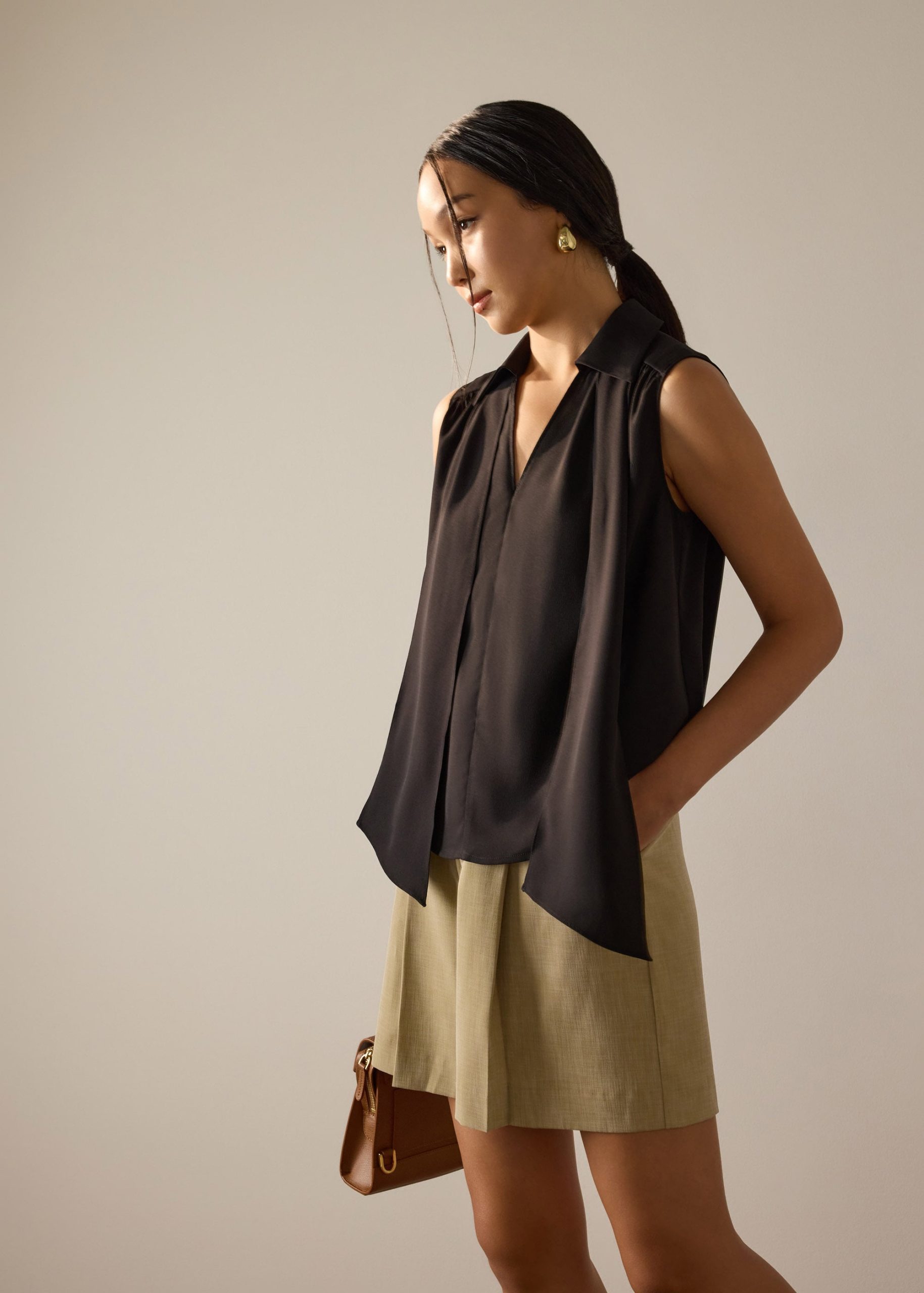 Ariska Detachable Sash Crepe Satin Collared Blouse