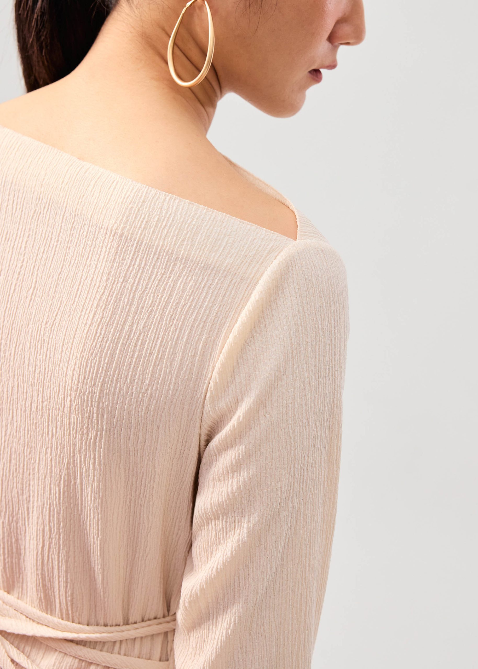 Sash Tie Crinkled Boat Neck Top - Image 8