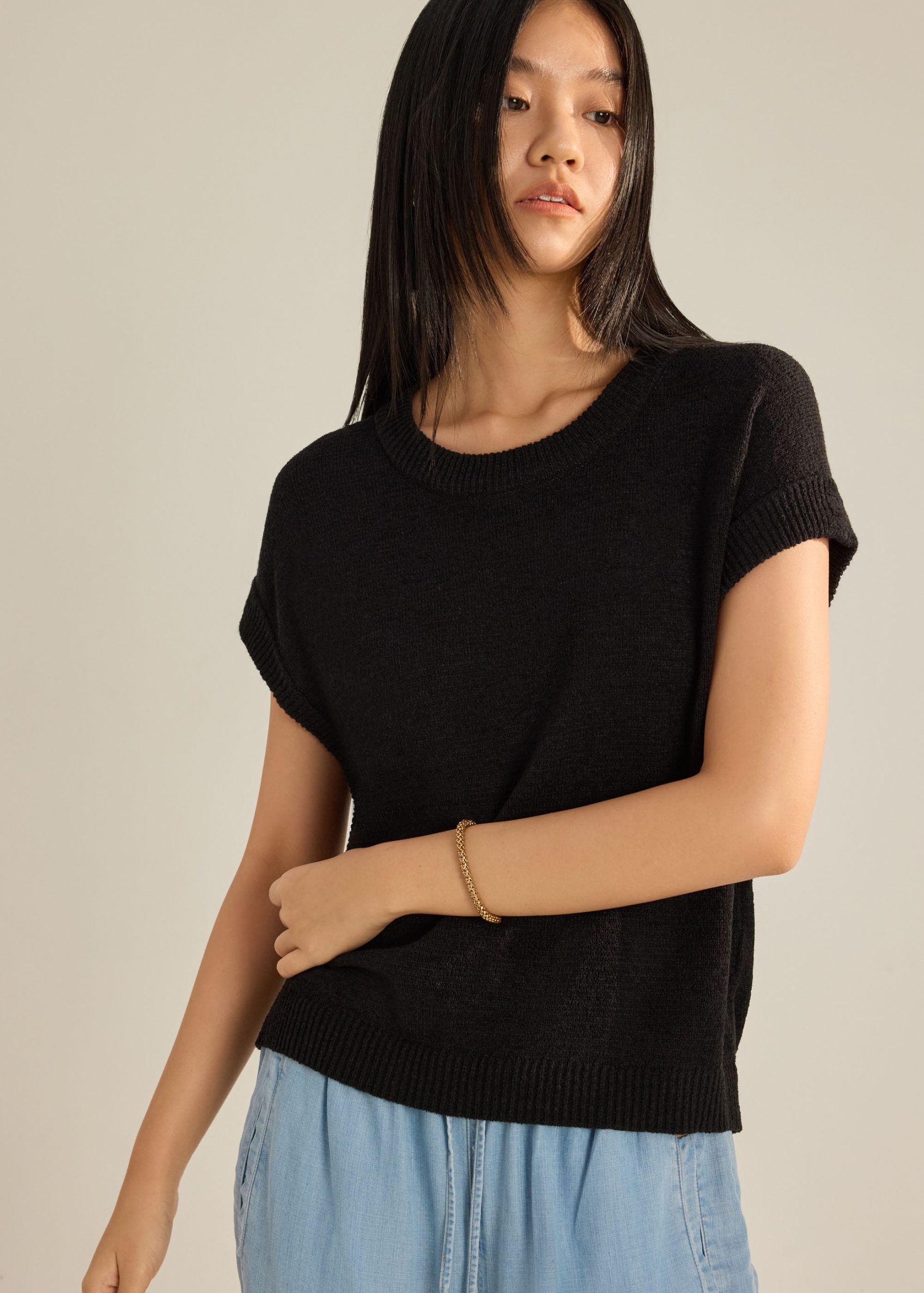 Knit Relaxed Round Neck Top - Image 4