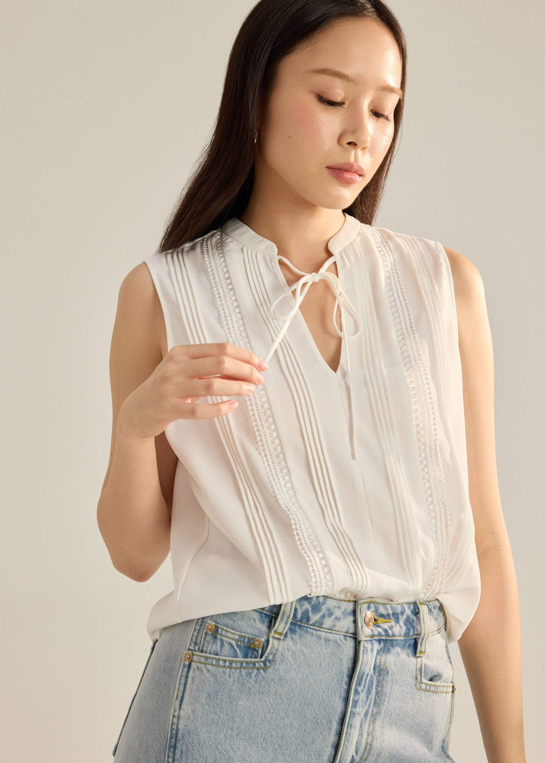 Ella Pintuck Blouse With Lace Trim - Image 7