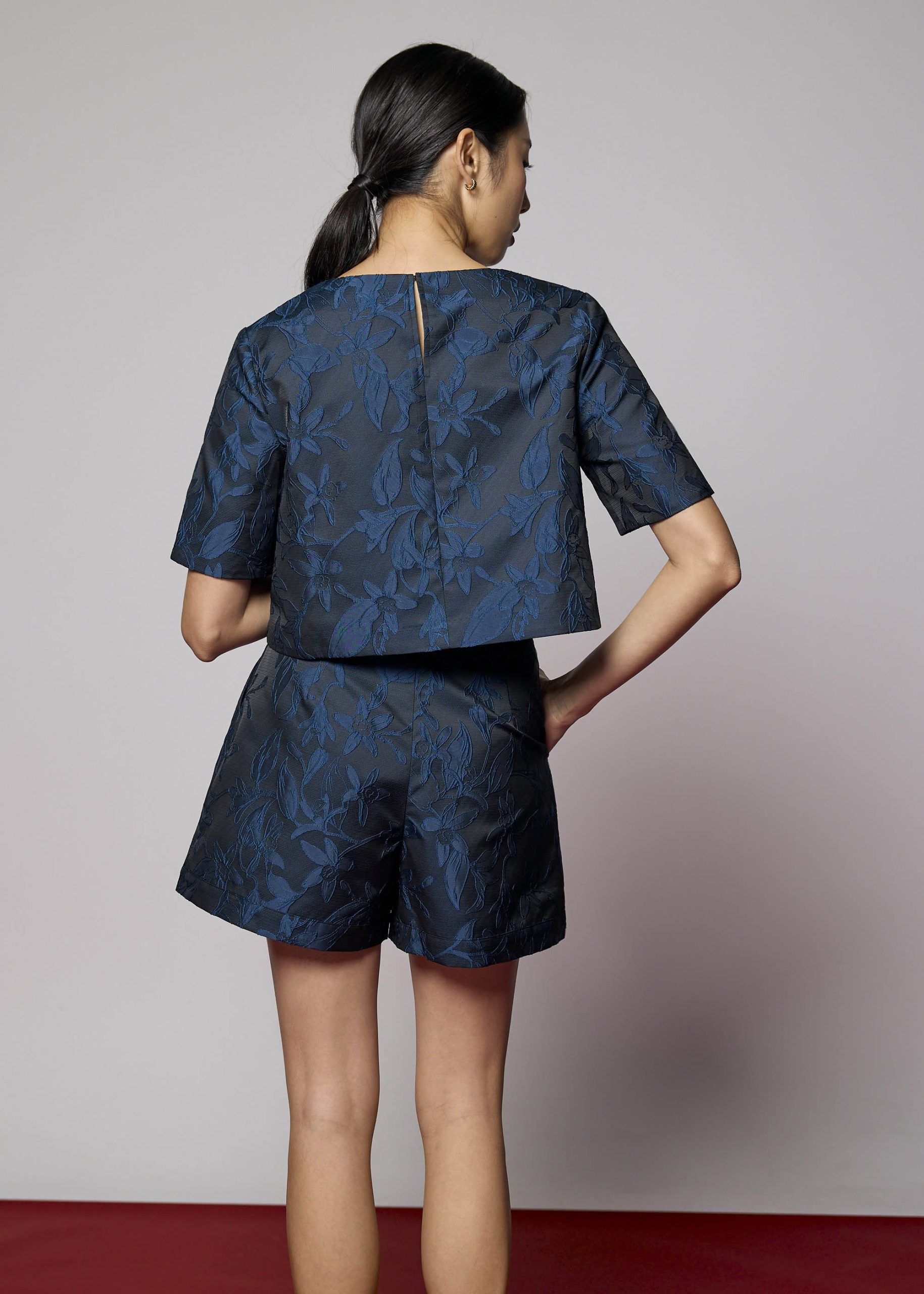 Brocade Boxy Crop Shell Top - Image 5