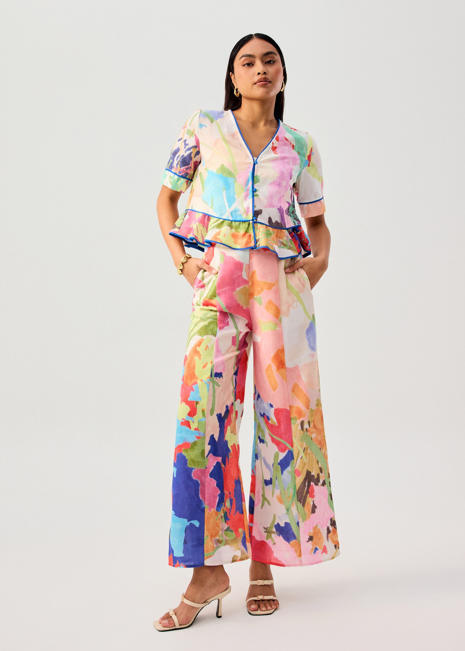 V-neck Boxy Peplum Top in Vivid Blooms - Image 6