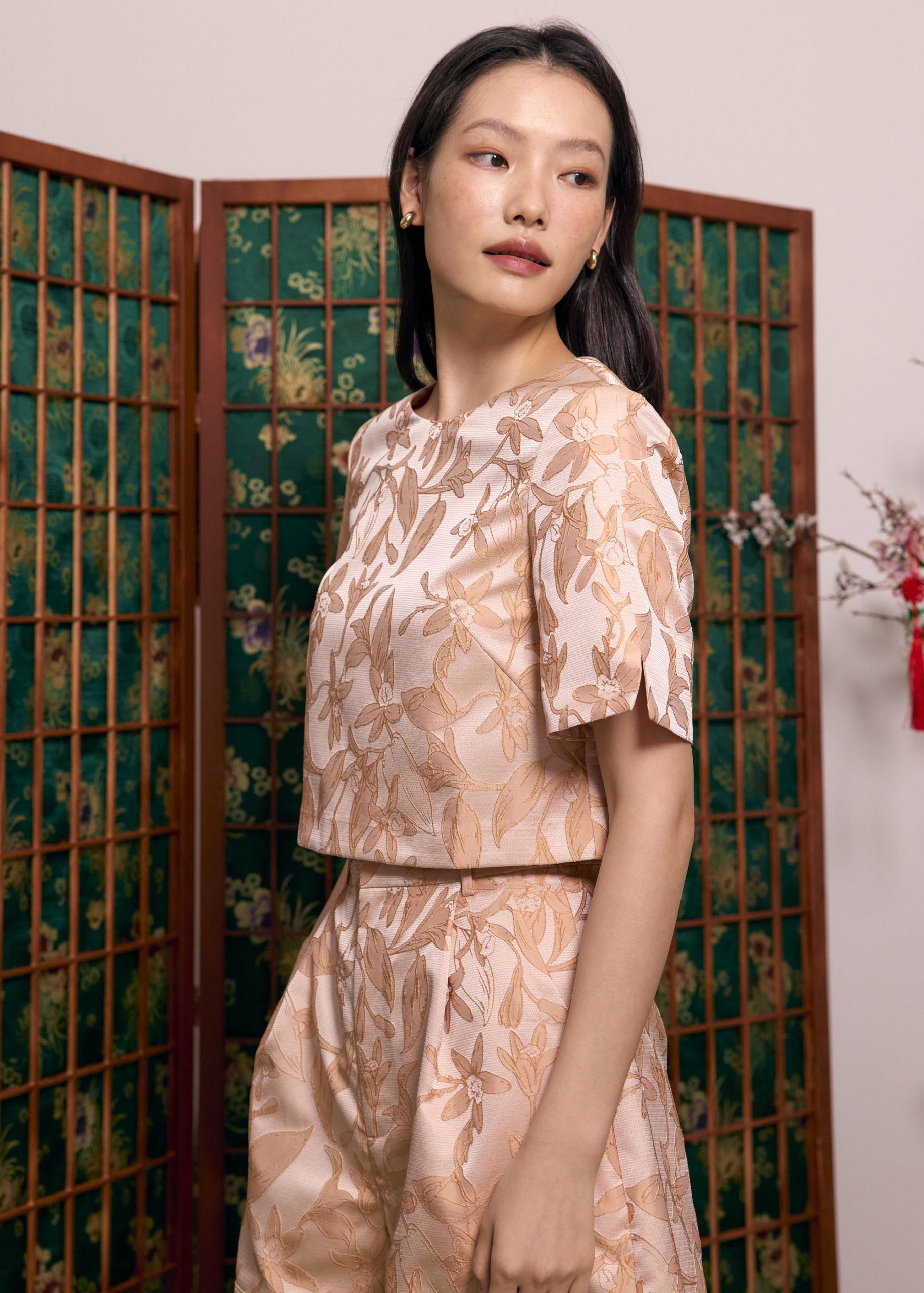 Brocade Boxy Crop Shell Top - Image 7