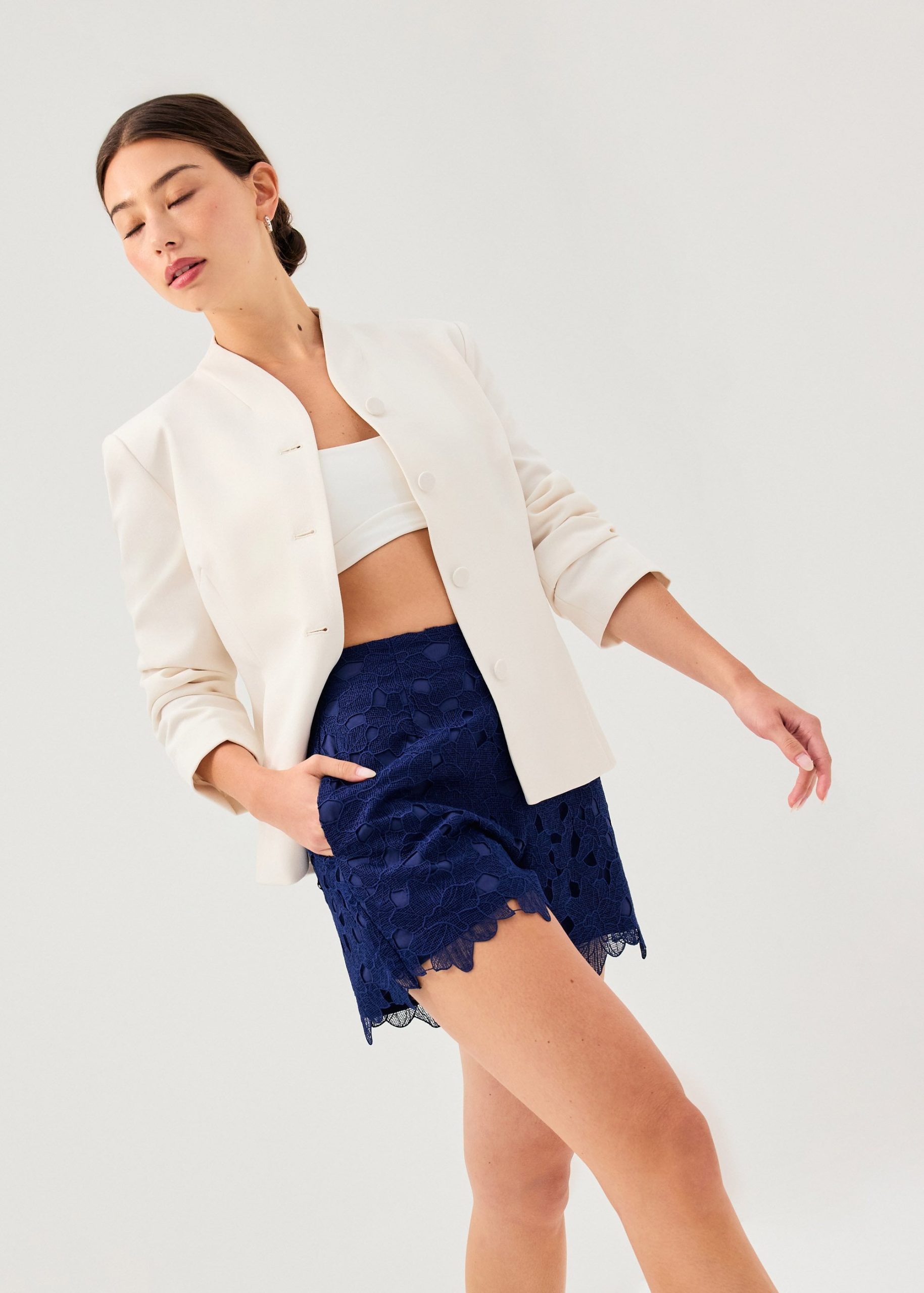 Floral Lace A-line Shorts - Image 12