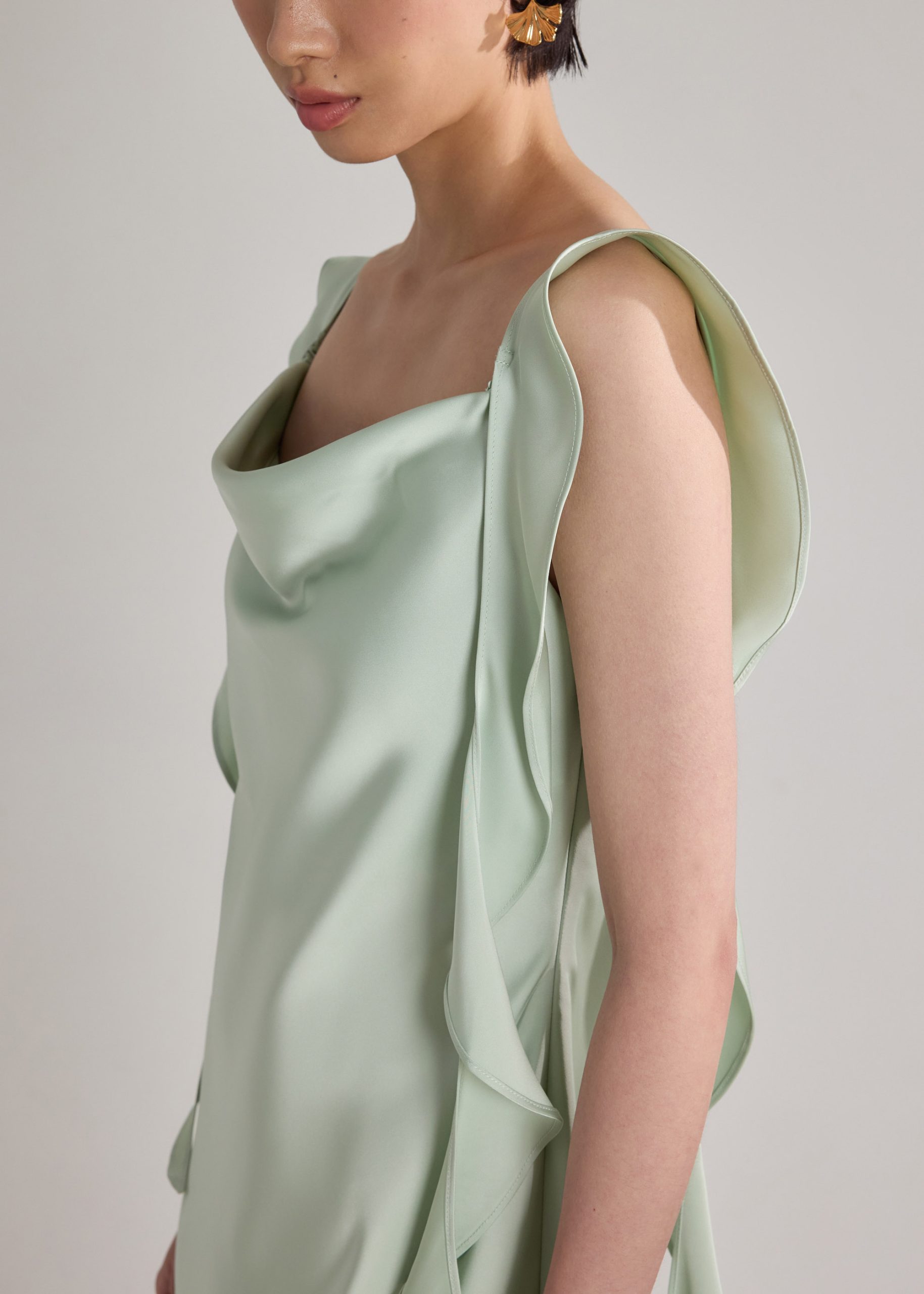 BraFree by LB Multi-way Satin Dress With Removable Ruffle Straps - Image 5
