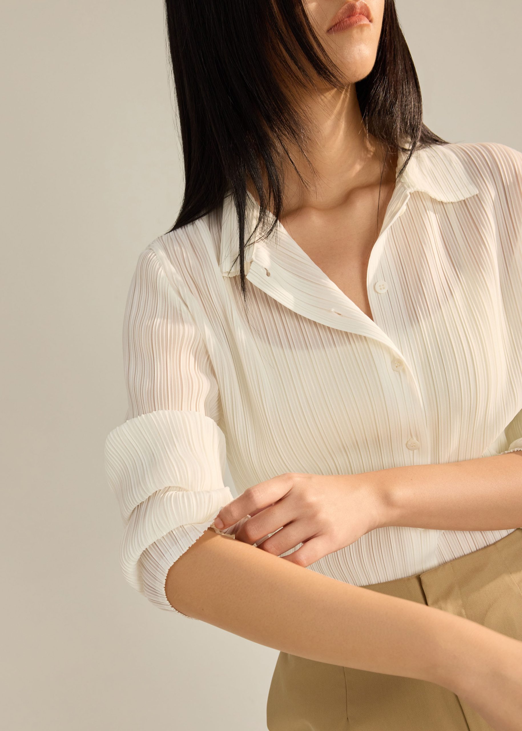Yerin Plissé Relaxed Shirt - Image 7