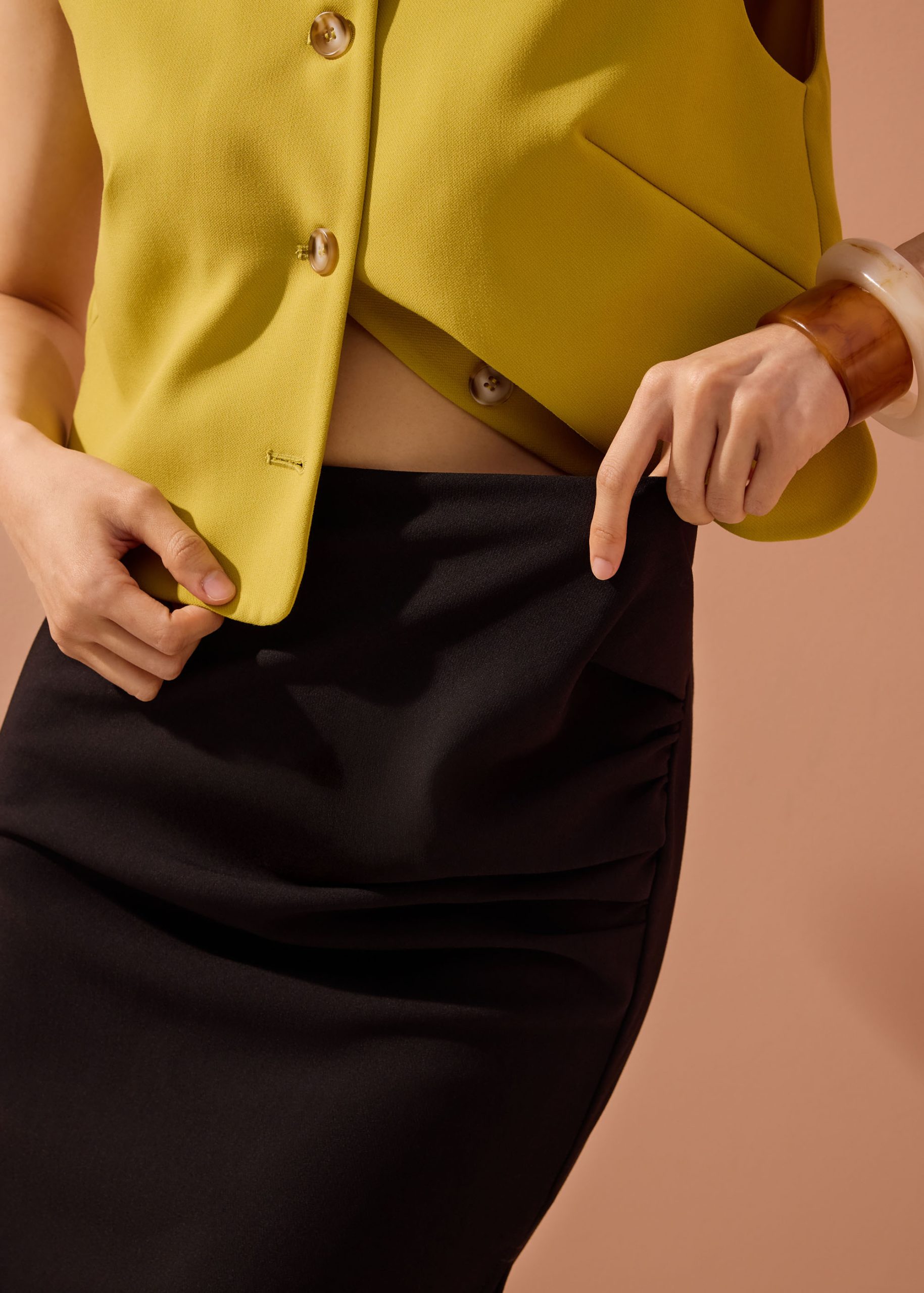 Mei Elastic High Slit Column Midi Skirt - Image 3