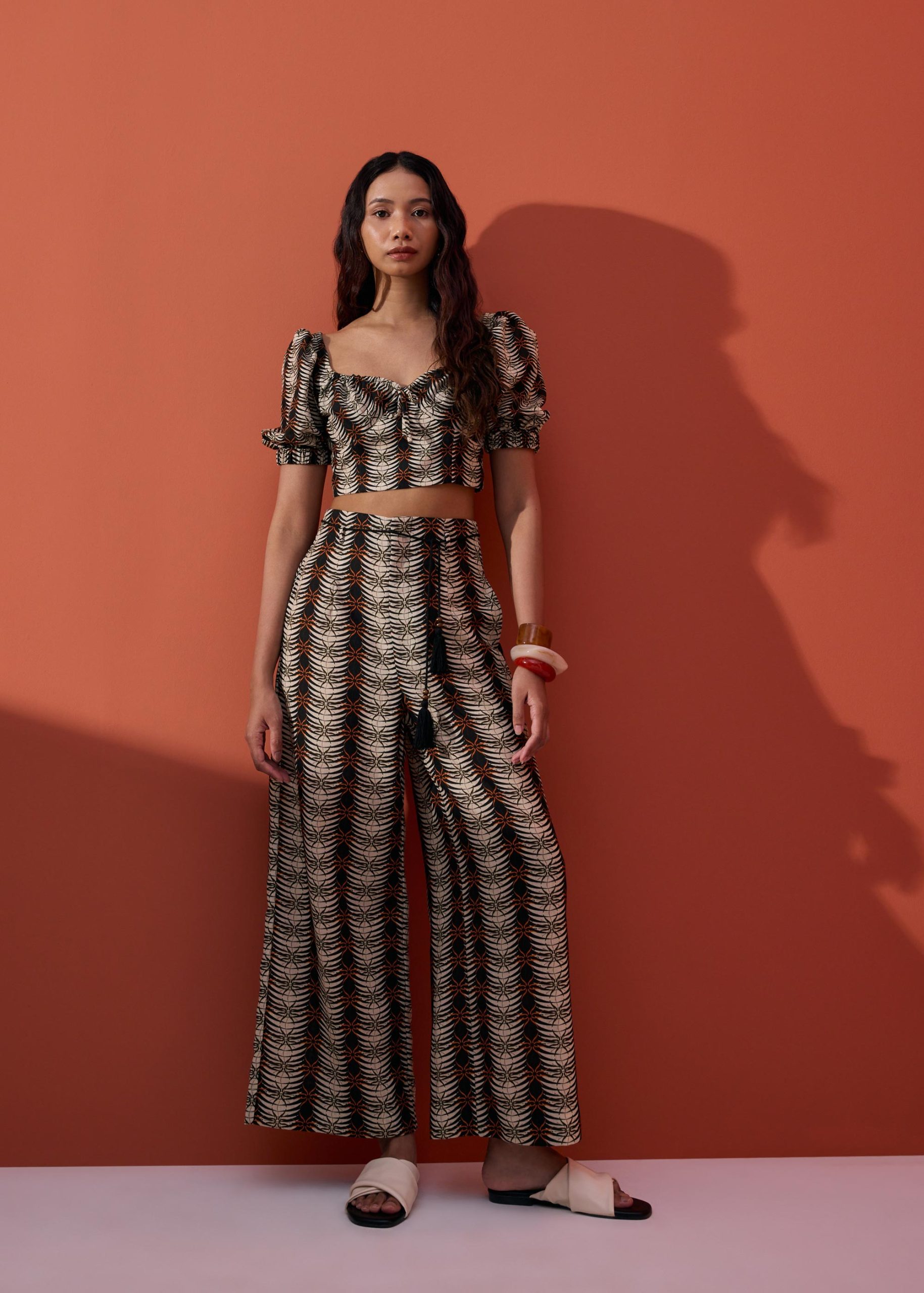 Puff Sleeve Crop Top in Oasis Flow - Image 5