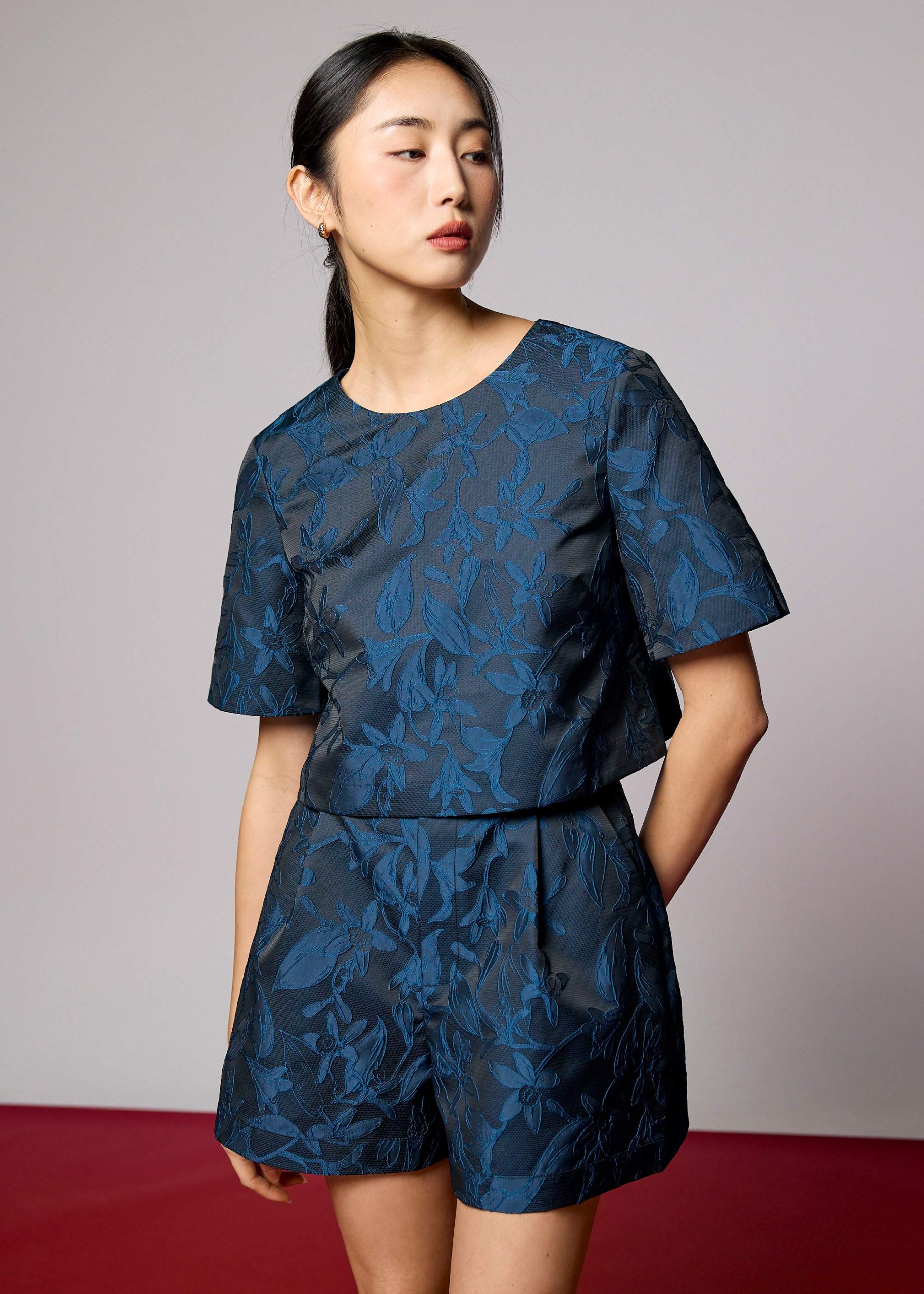 Brocade Boxy Crop Shell Top - Image 4