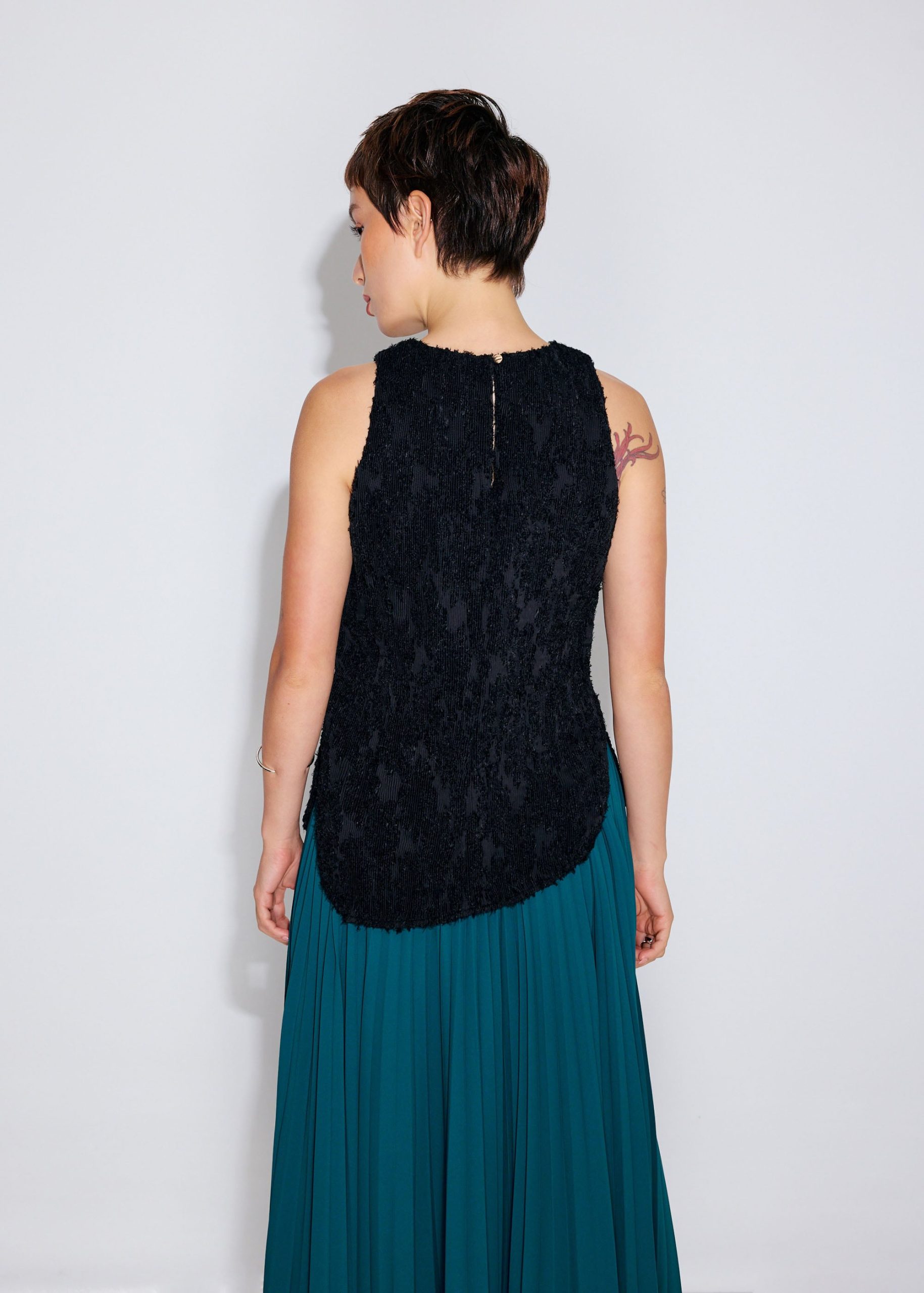 Faye Textured Asymmetric Hem Round Neck Top - Image 4