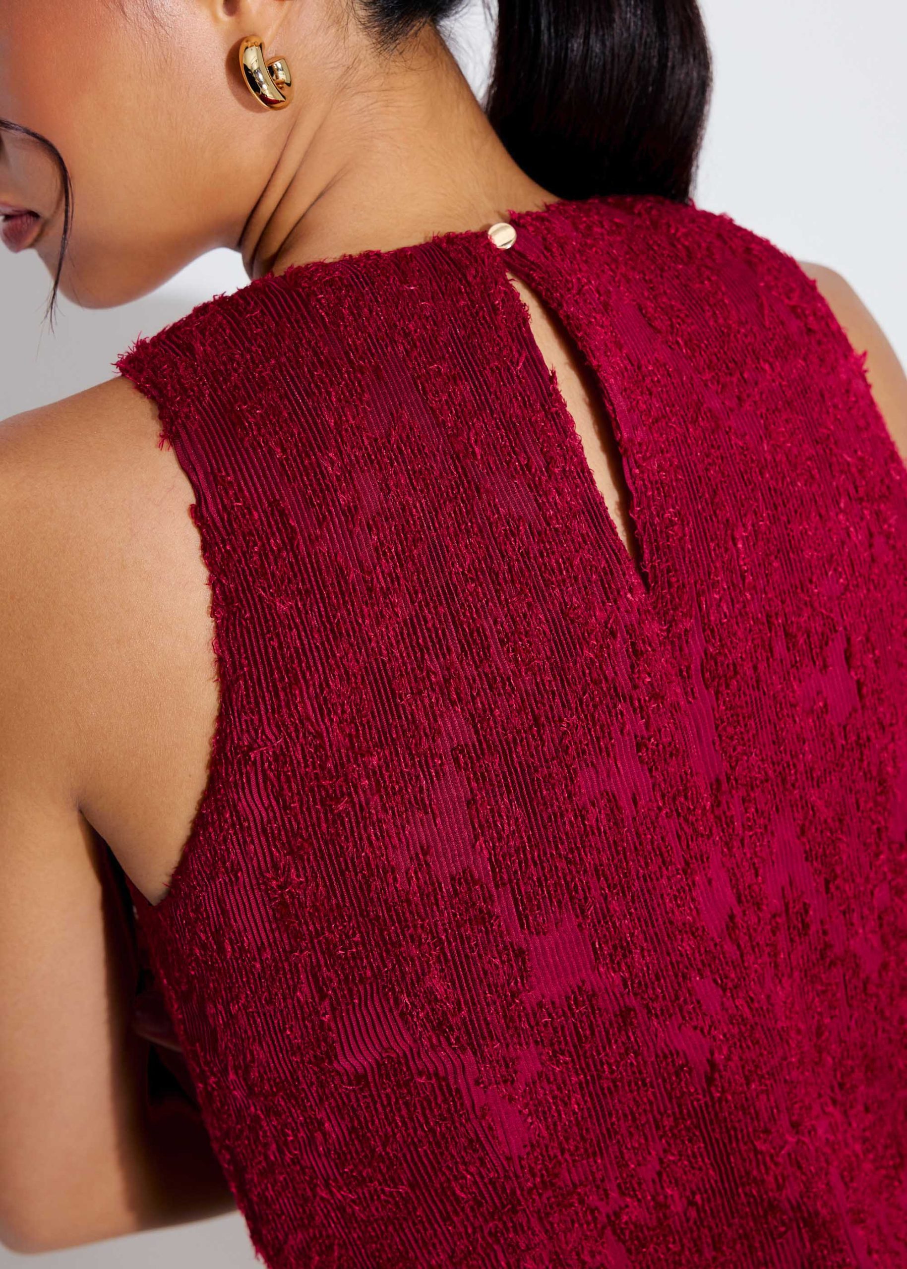 Faye Textured Asymmetric Hem Round Neck Top - Image 16
