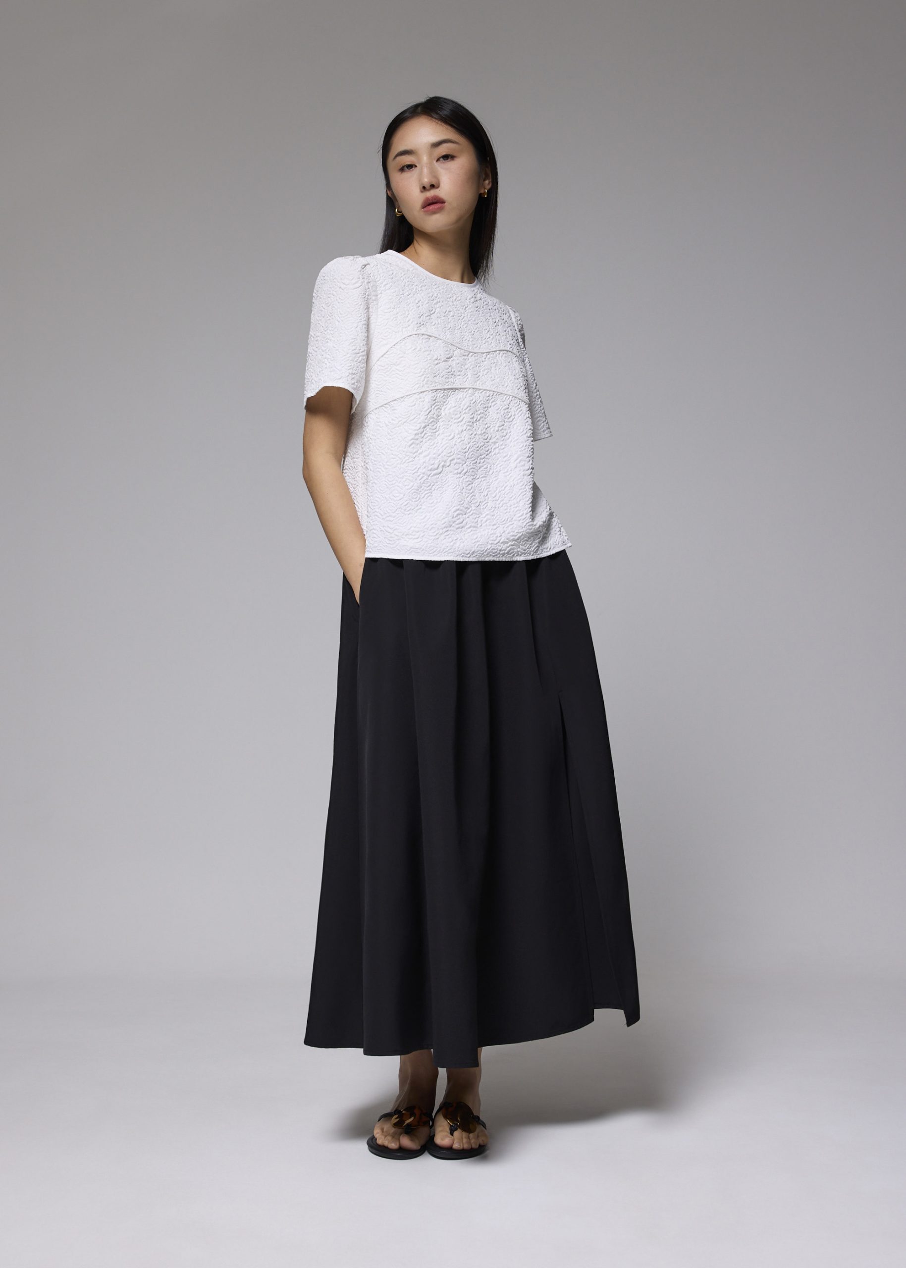 Embossed Jacquard Shell Top - Image 4