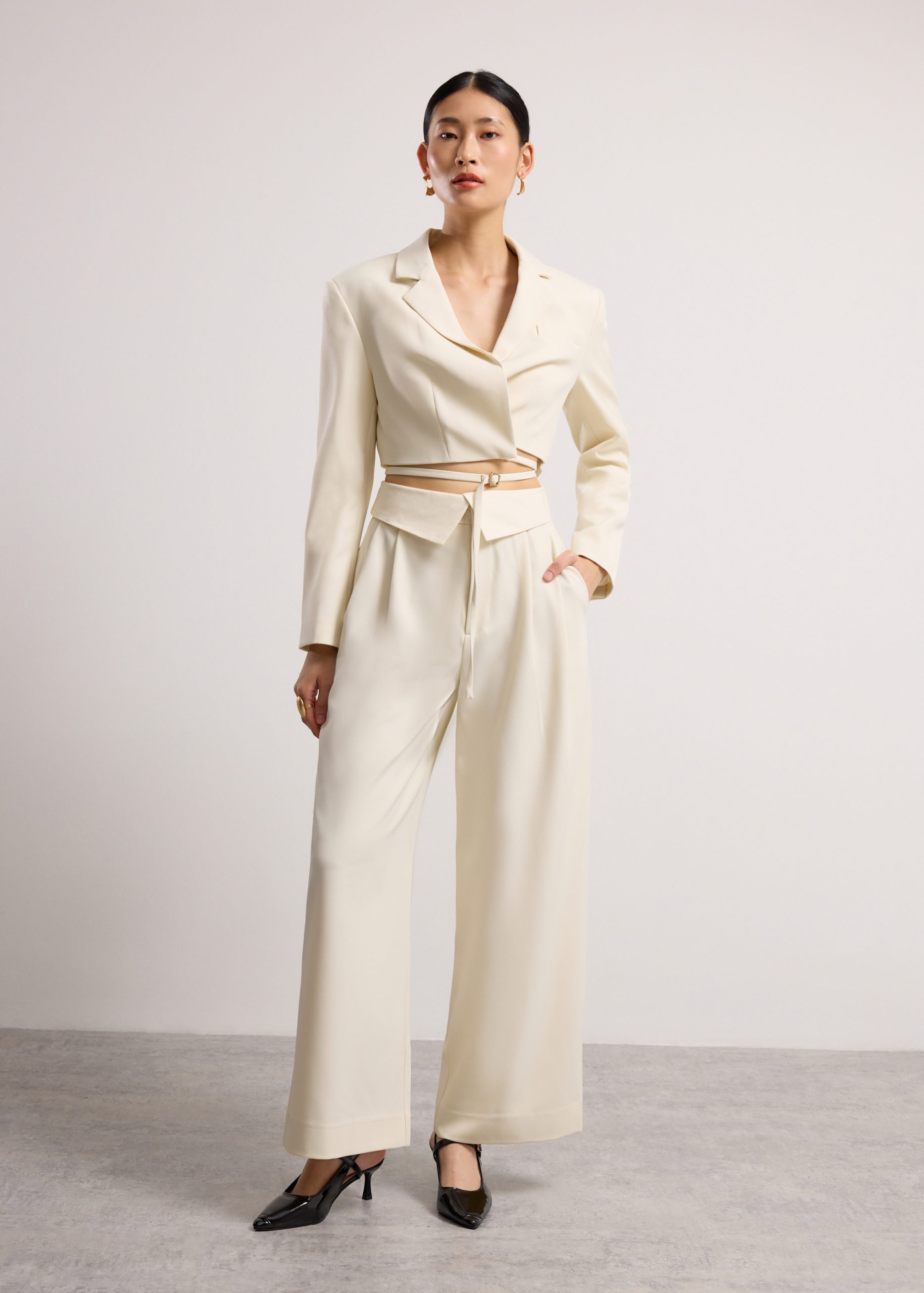 RuchedReady® Oversized Front Wrap Crop Blazer - Image 12