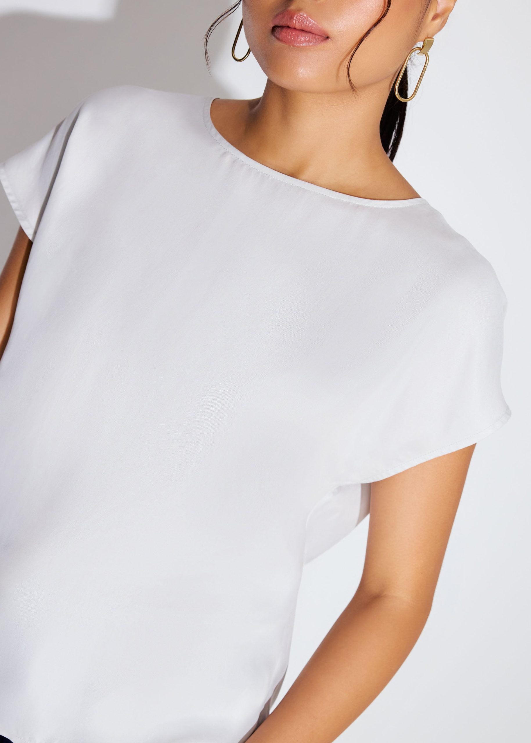 Relaxed Cupro Back Knot Boat Neck Shell Top - Image 9
