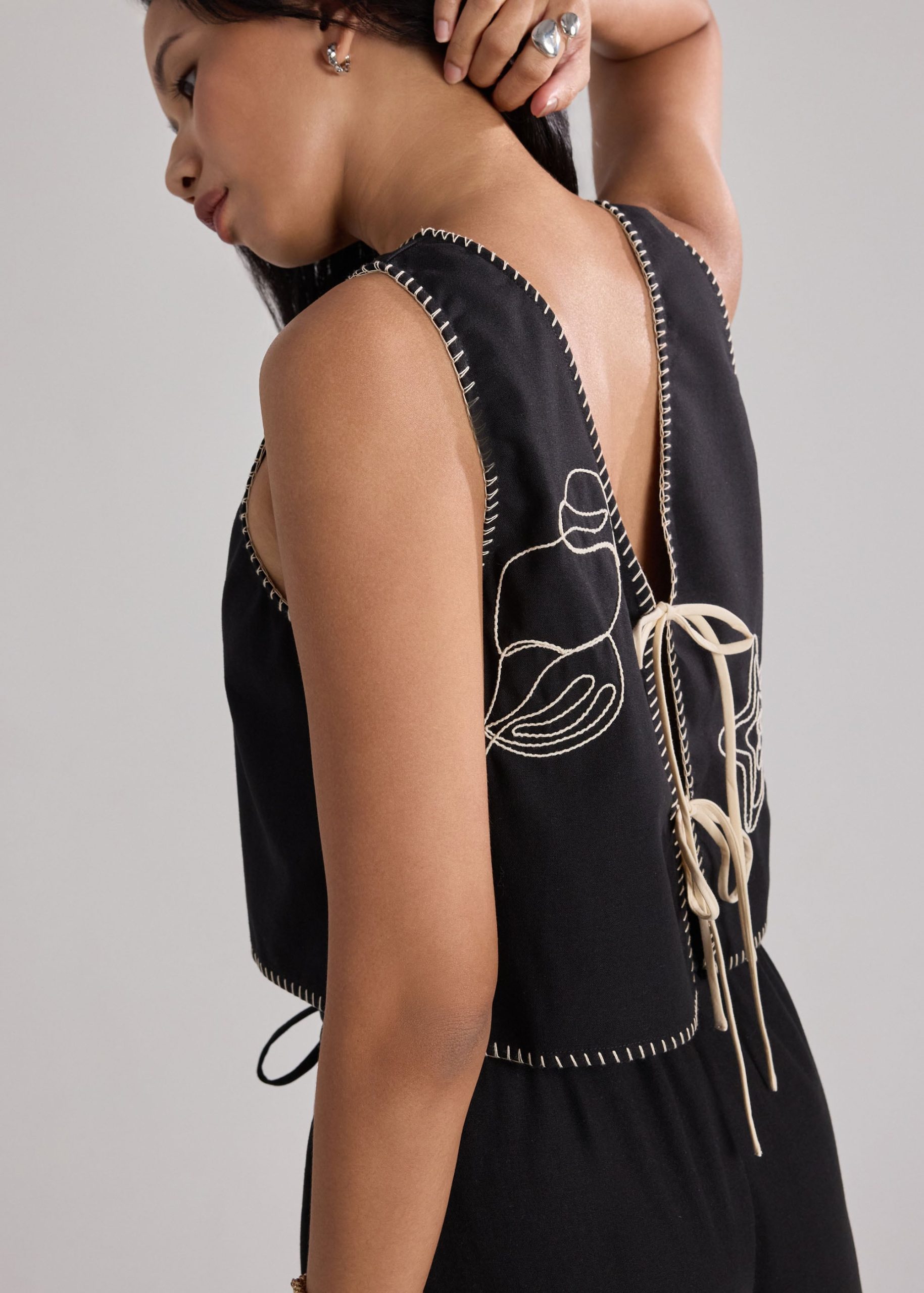 Blanket Stitch Ribbon Tie Top in Coastal Charm Embroidery - Image 8