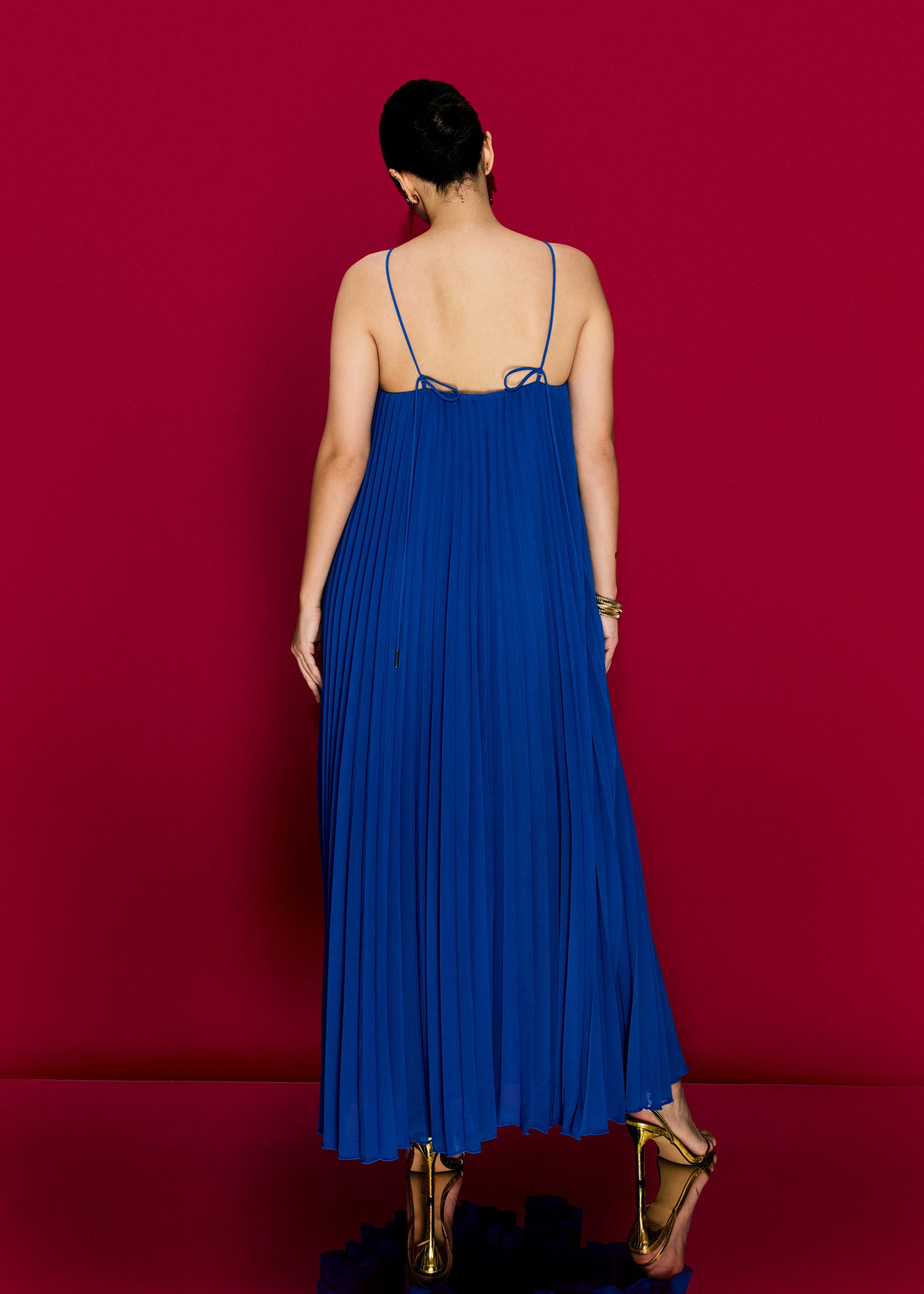 Pleated Halter Trapeze Maxi Dress - Image 17