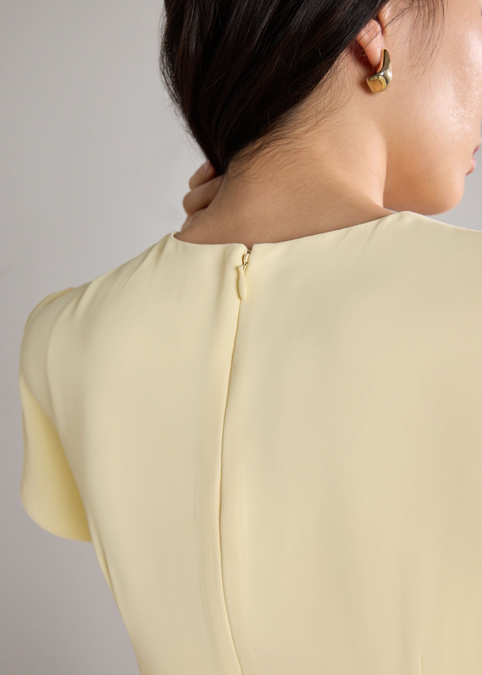BraFree by LB Crepe Flutter Sleeves Dress - Image 25