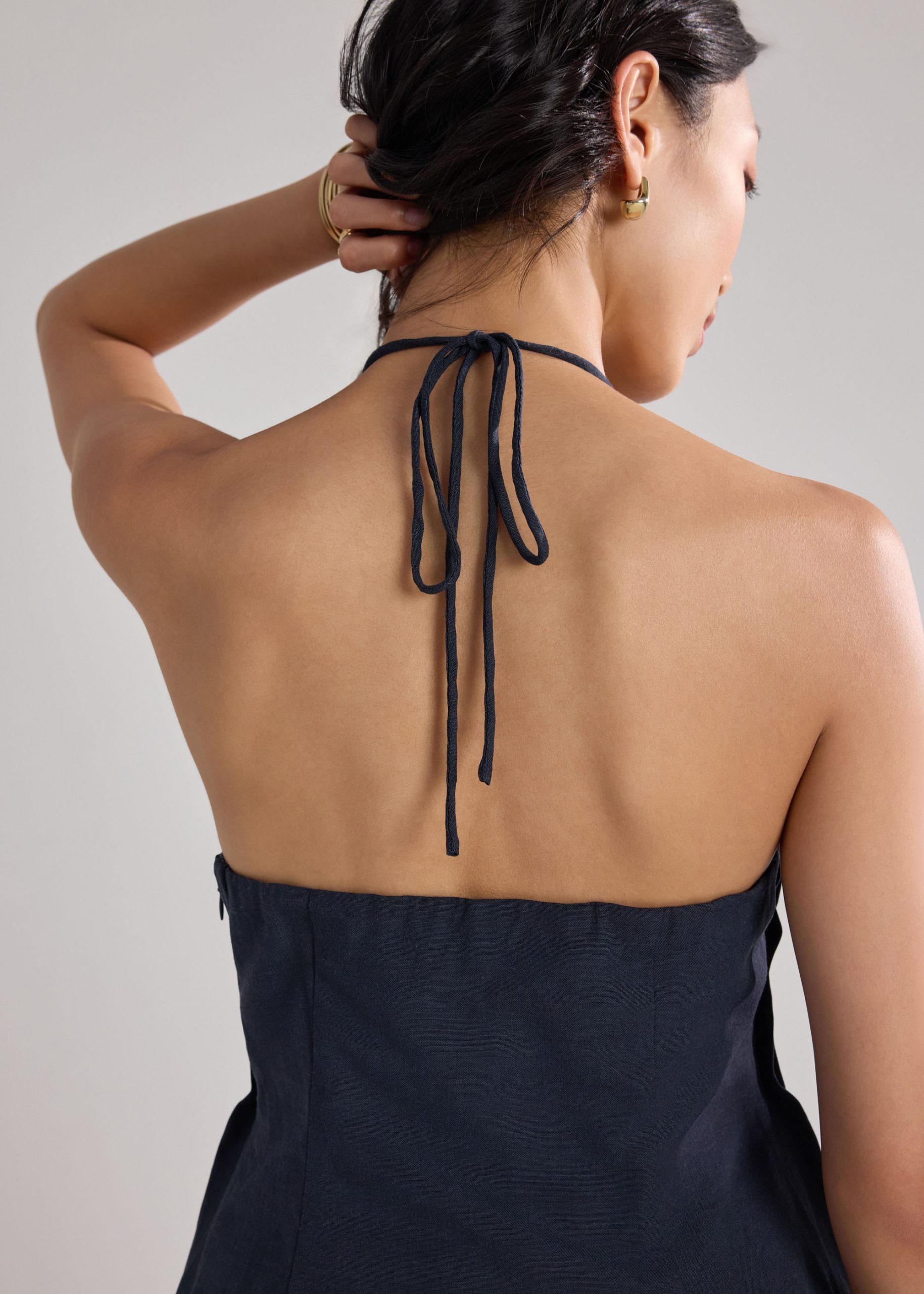 Pintuck Halter Peplum Top - Image 11