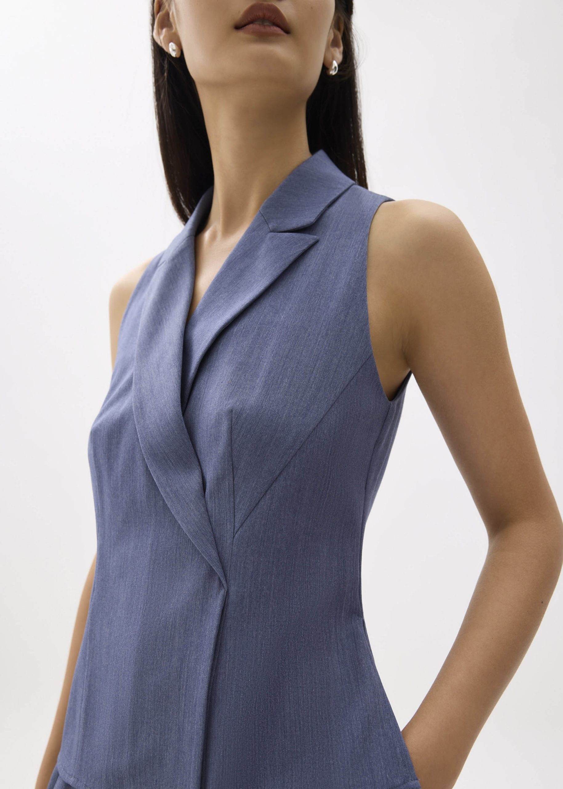 Juni Sleeveless Blazer Top - Image 17