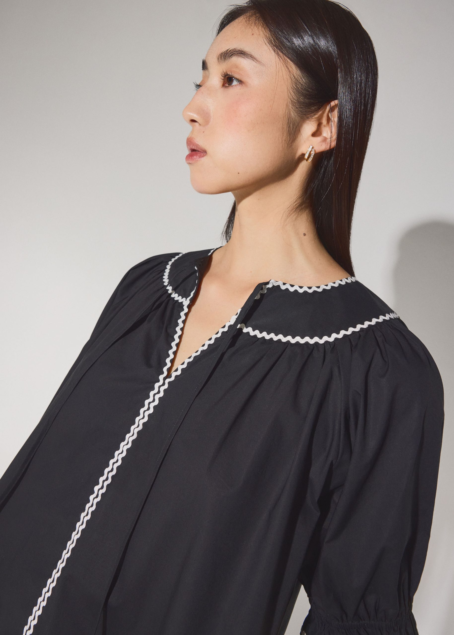 Relaxed Cotton Scallop Trim Puff Sleeve Blouse - Image 6