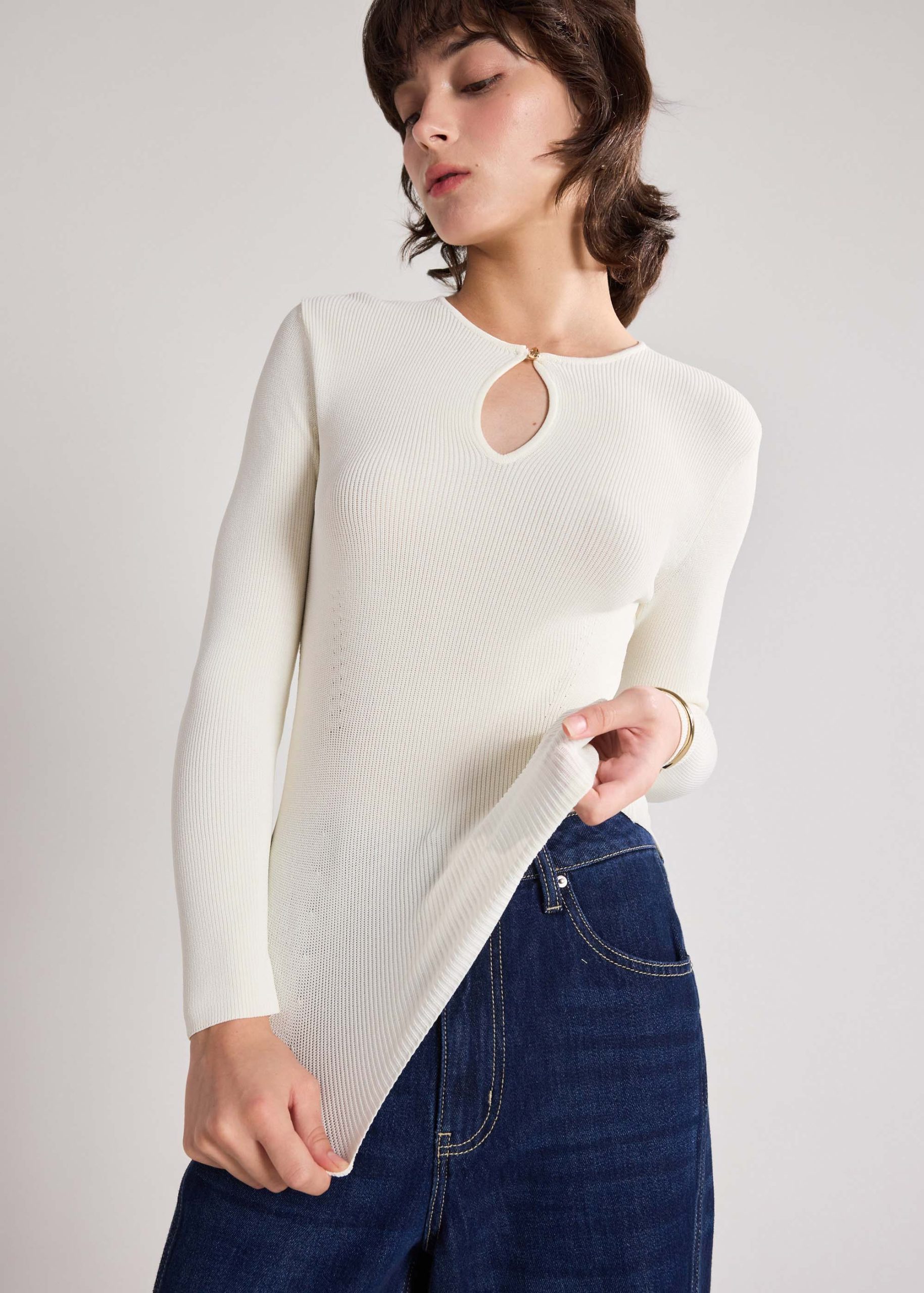 Knit Keyhole Top - Image 10