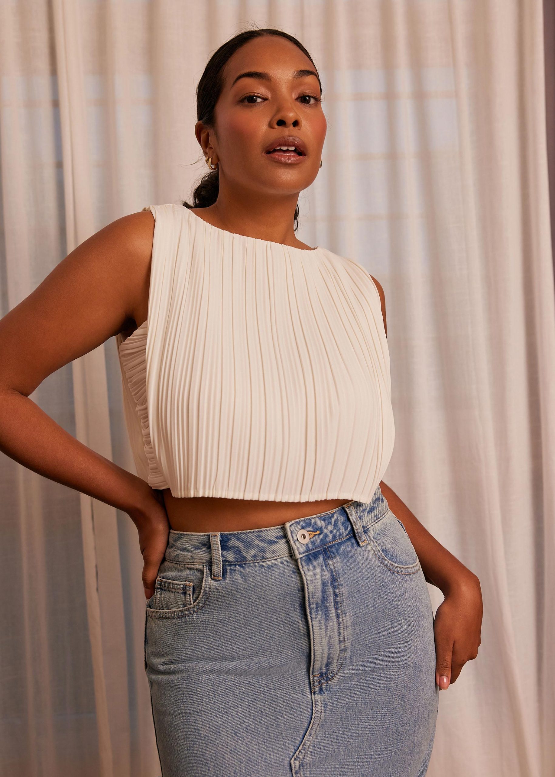 Dez Pleated Boat Neck Crop Top - Image 13