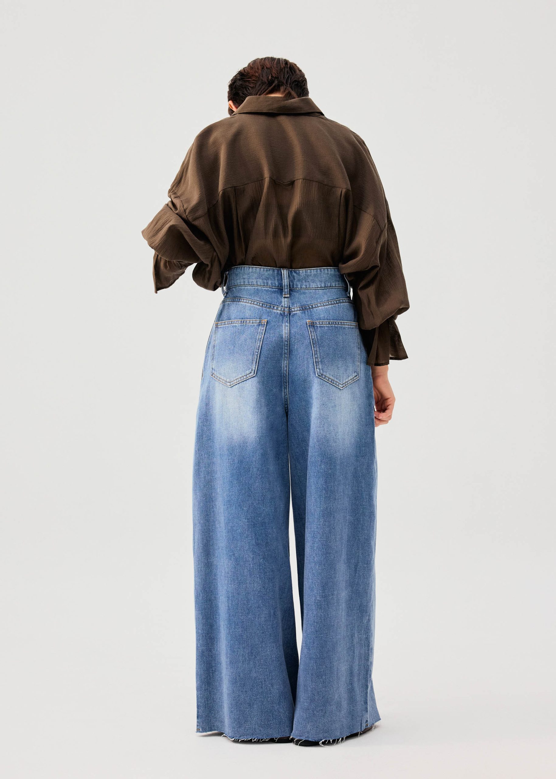 Denim Front Pleat Mid Waist Wide Leg Jeans - Image 10