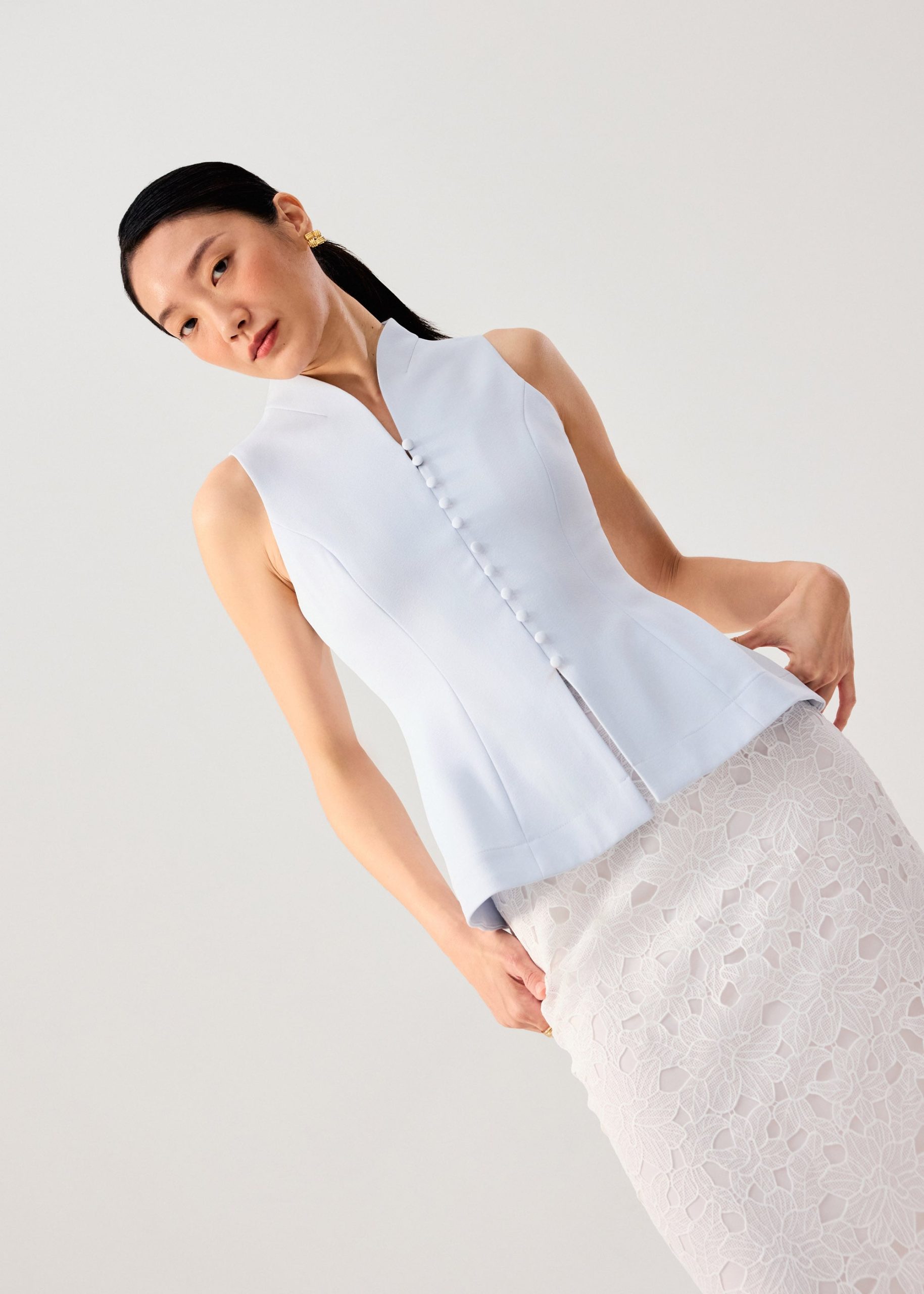 Zhen Mandarin Collar Peplum Vest Top - Image 19