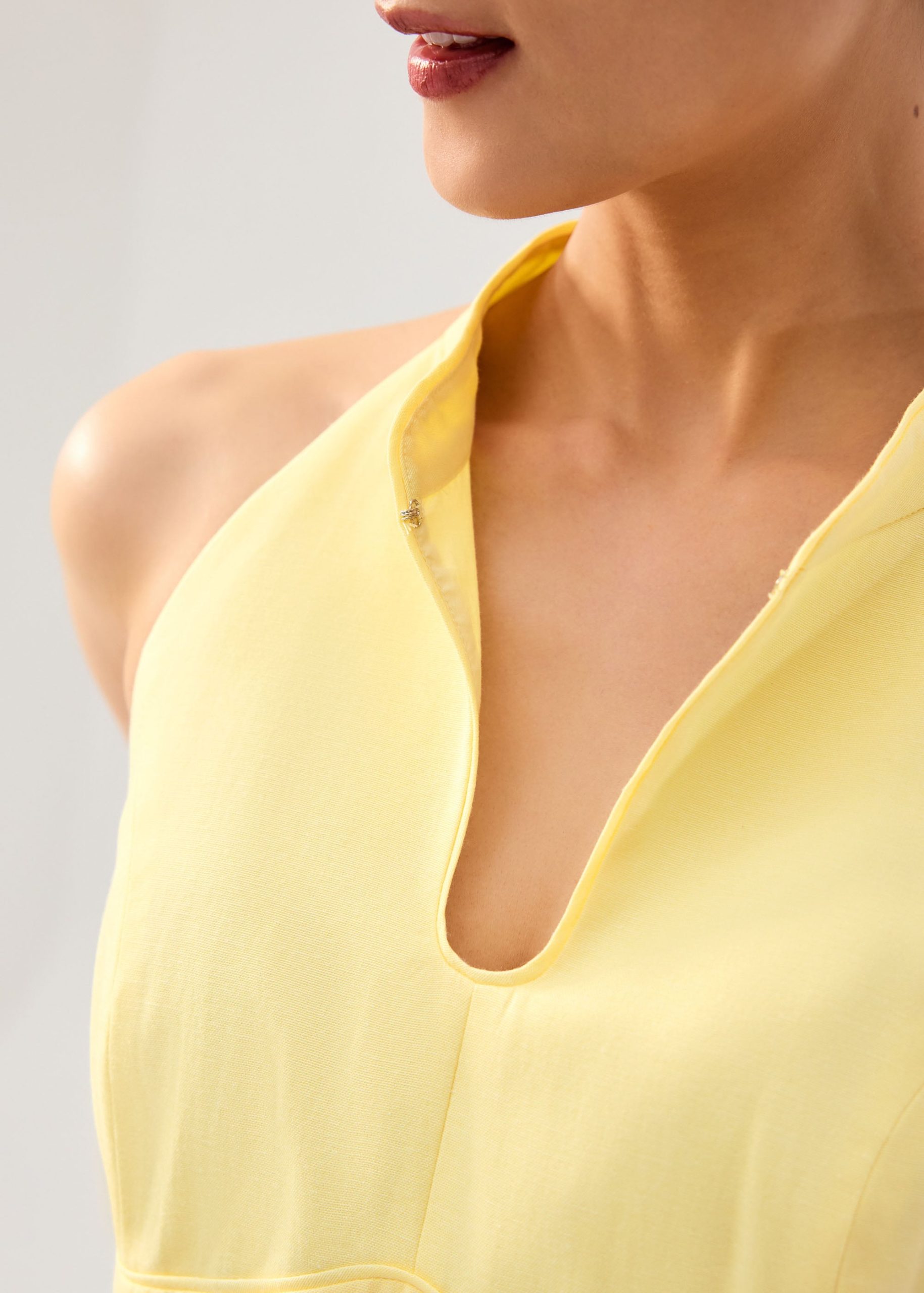 Cotton Side Slit Column Midaxi Cheongsam - Image 8
