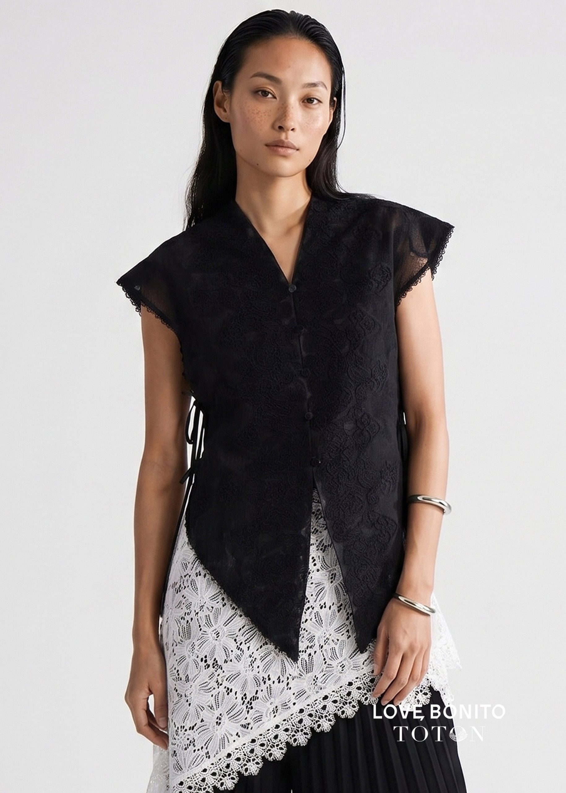 Love, Bonito x TOTON Lace Kebaya Vest - Image 2