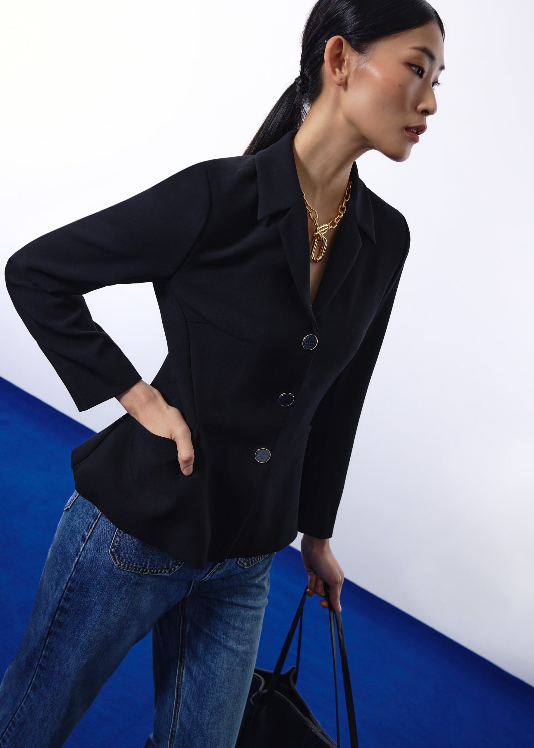 RuchedReady® Ling Collared Cinched Waist Top - Image 4