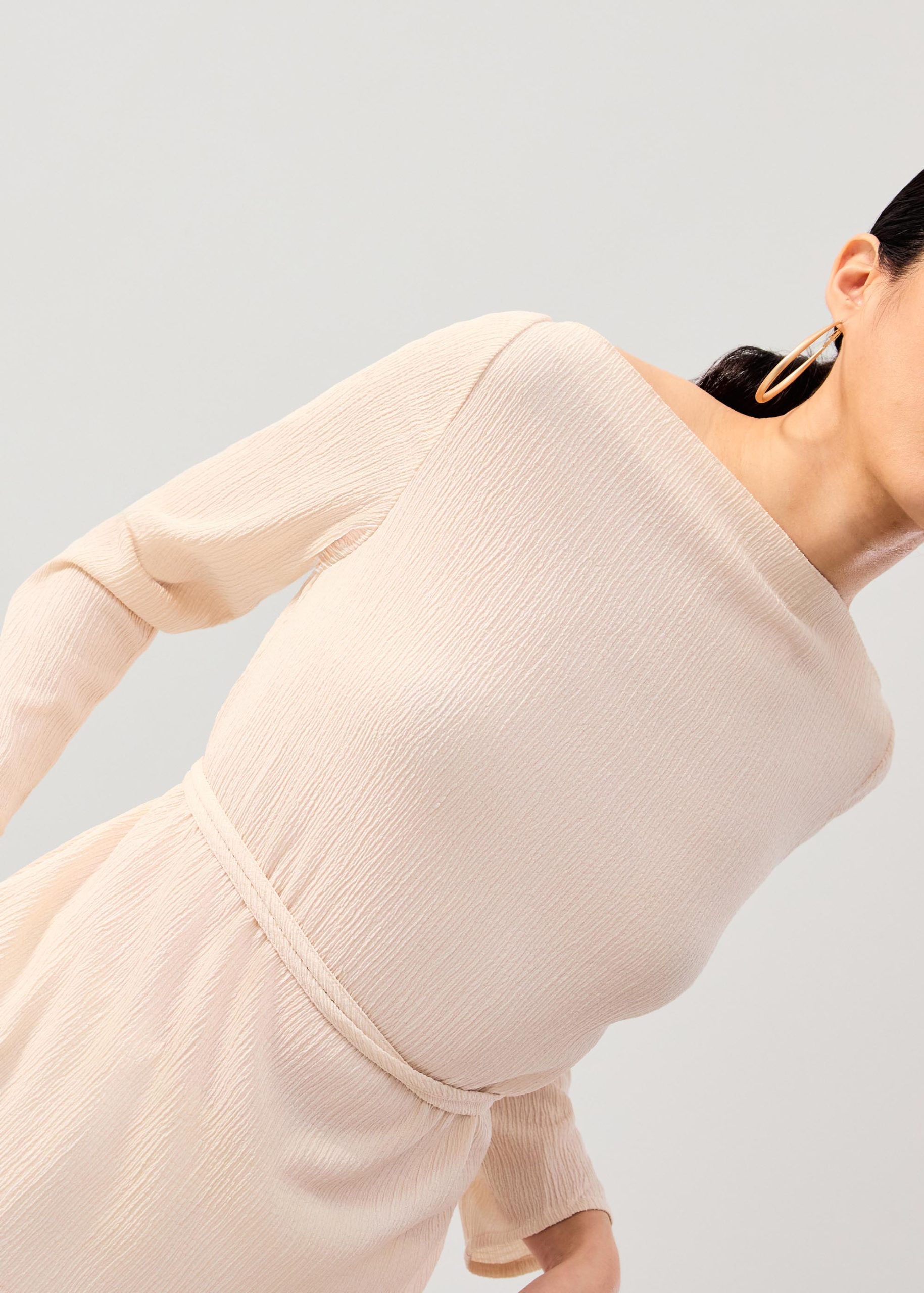 Sash Tie Crinkled Boat Neck Top - Image 10