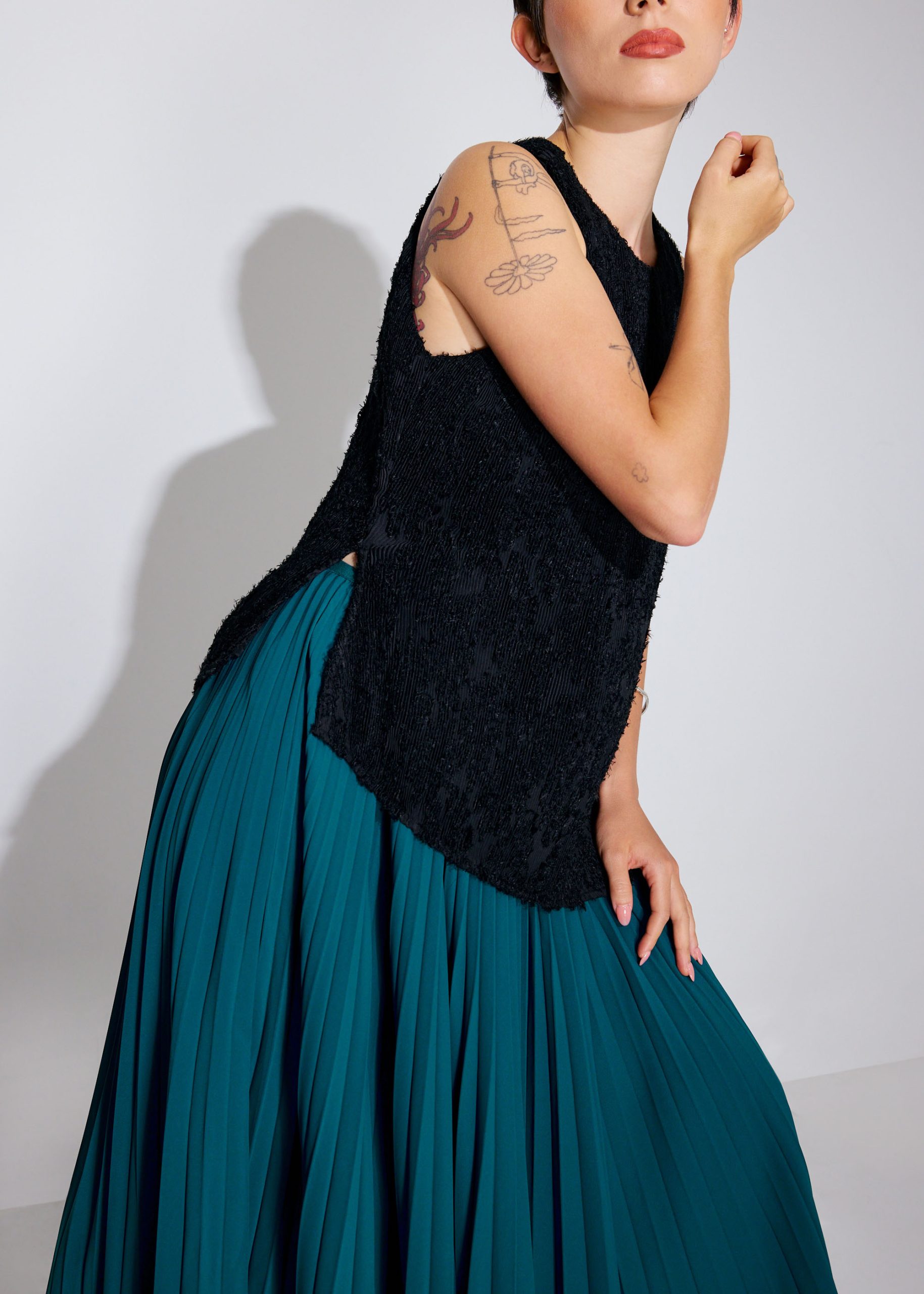 Faye Textured Asymmetric Hem Round Neck Top - Image 6