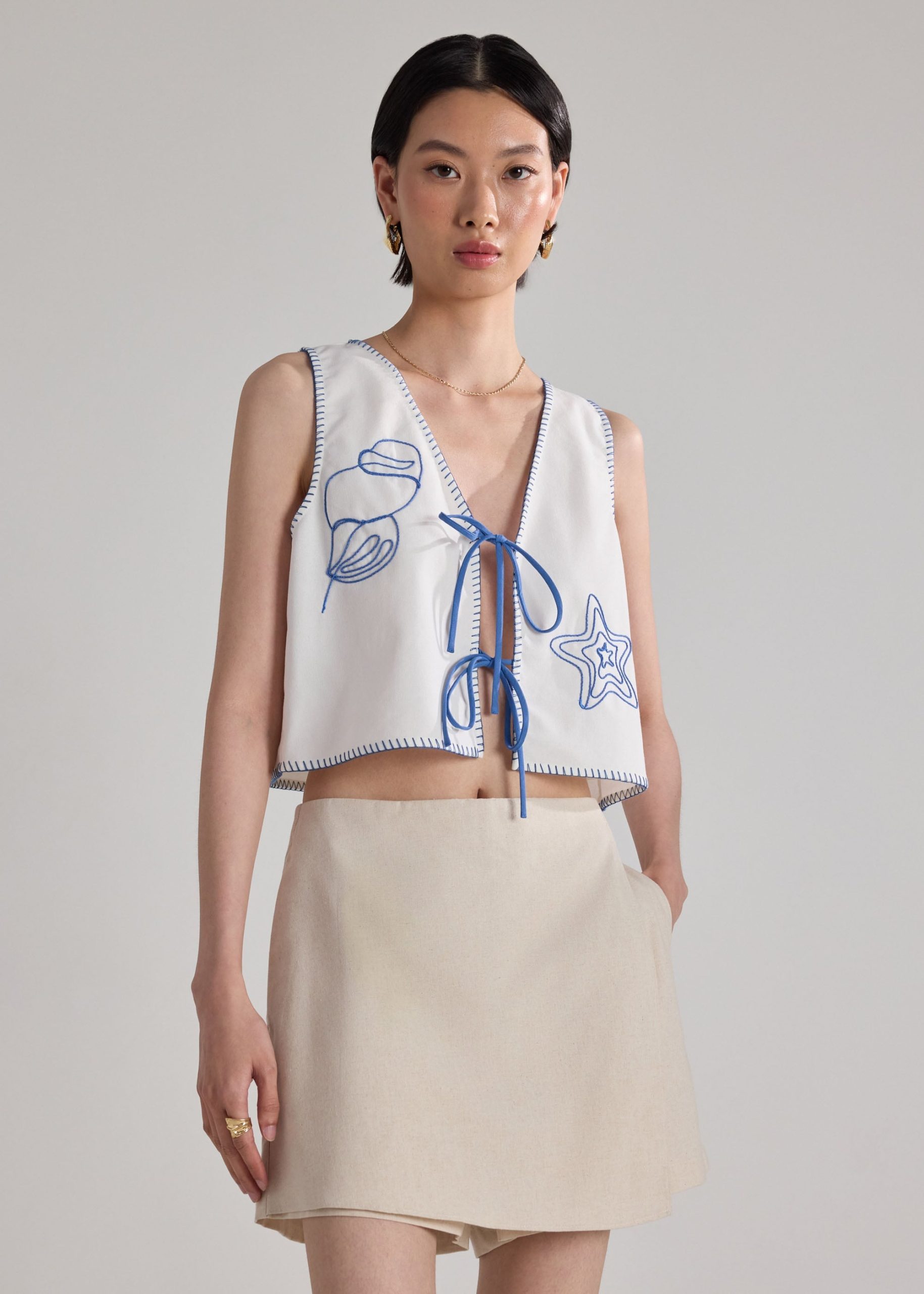 Blanket Stitch Ribbon Tie Top in Coastal Charm Embroidery - Image 7
