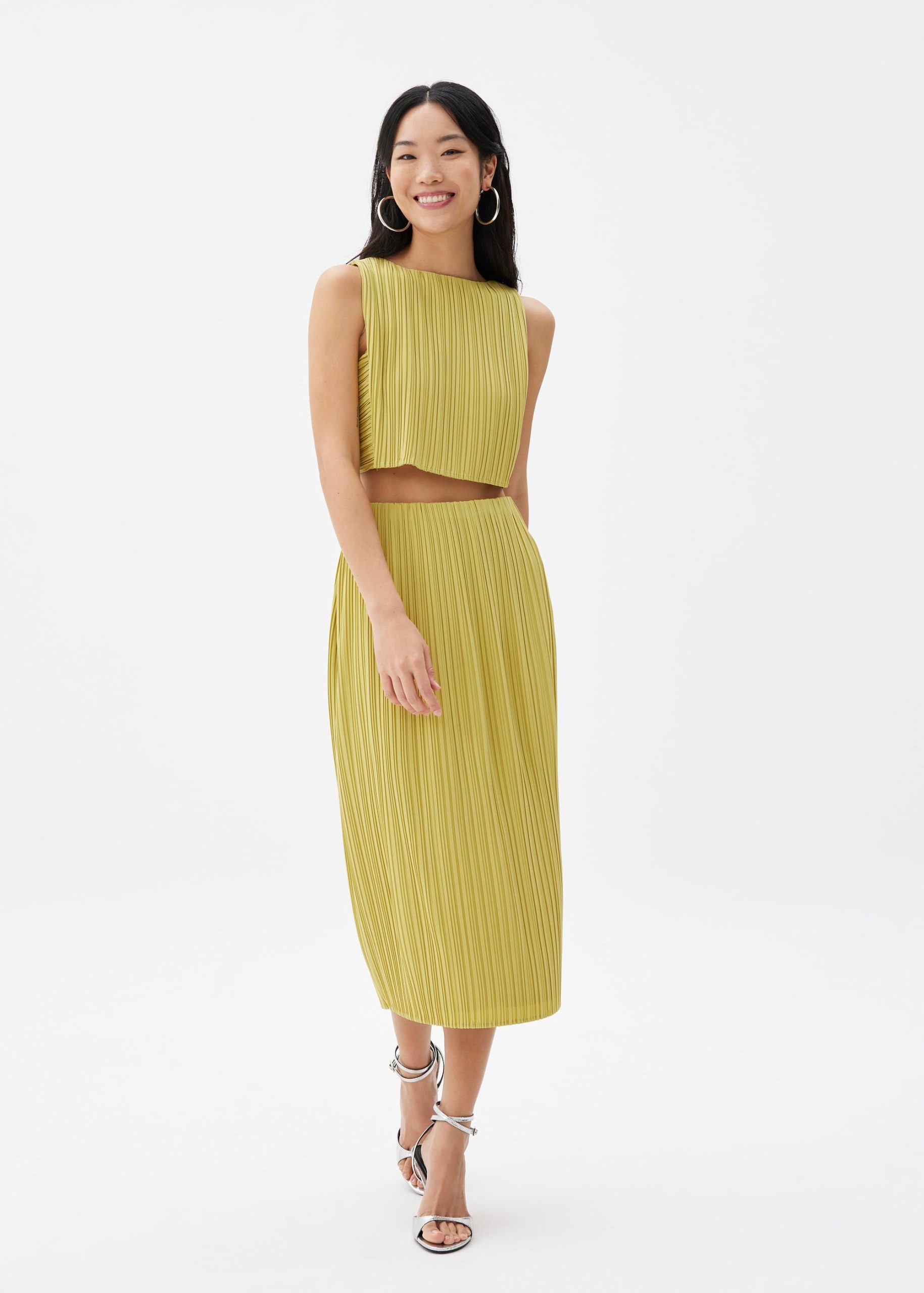 Dez Pleated Boat Neck Crop Top - Image 17
