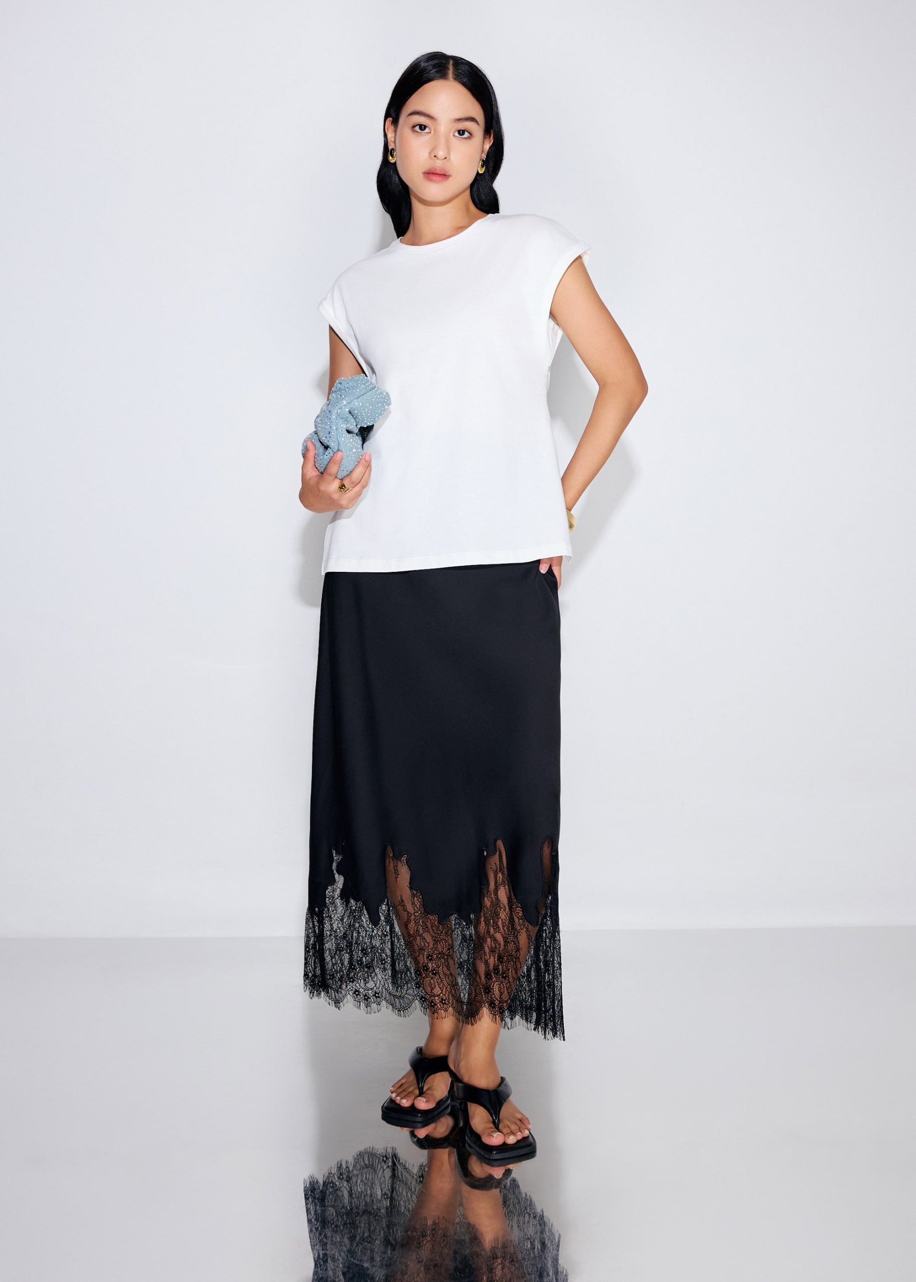 Kelly Cotton Round Neck Drop Shoulder T-shirt - Image 9