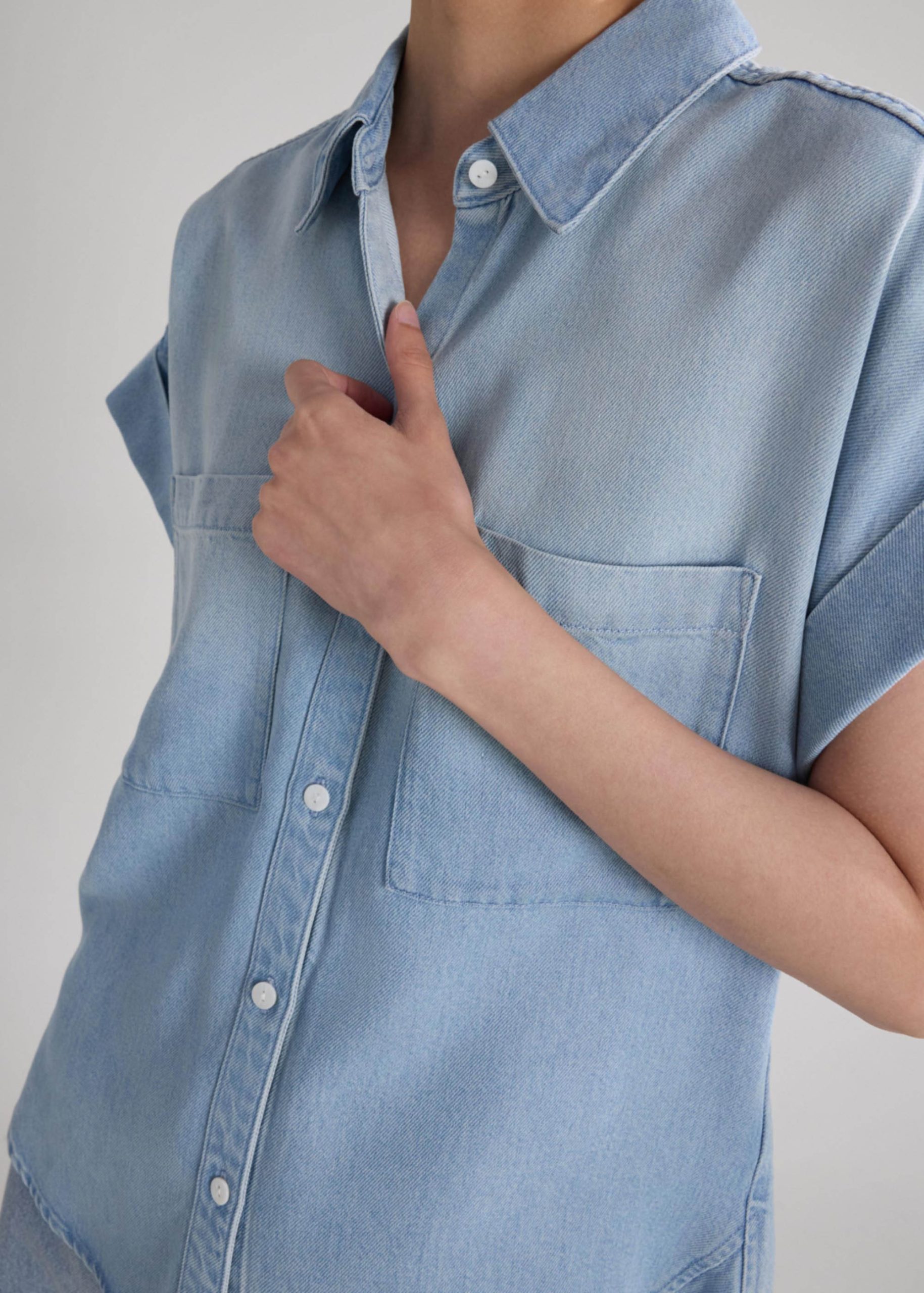 Winnie Lyocell Chambray Relaxed Shirt - Image 14