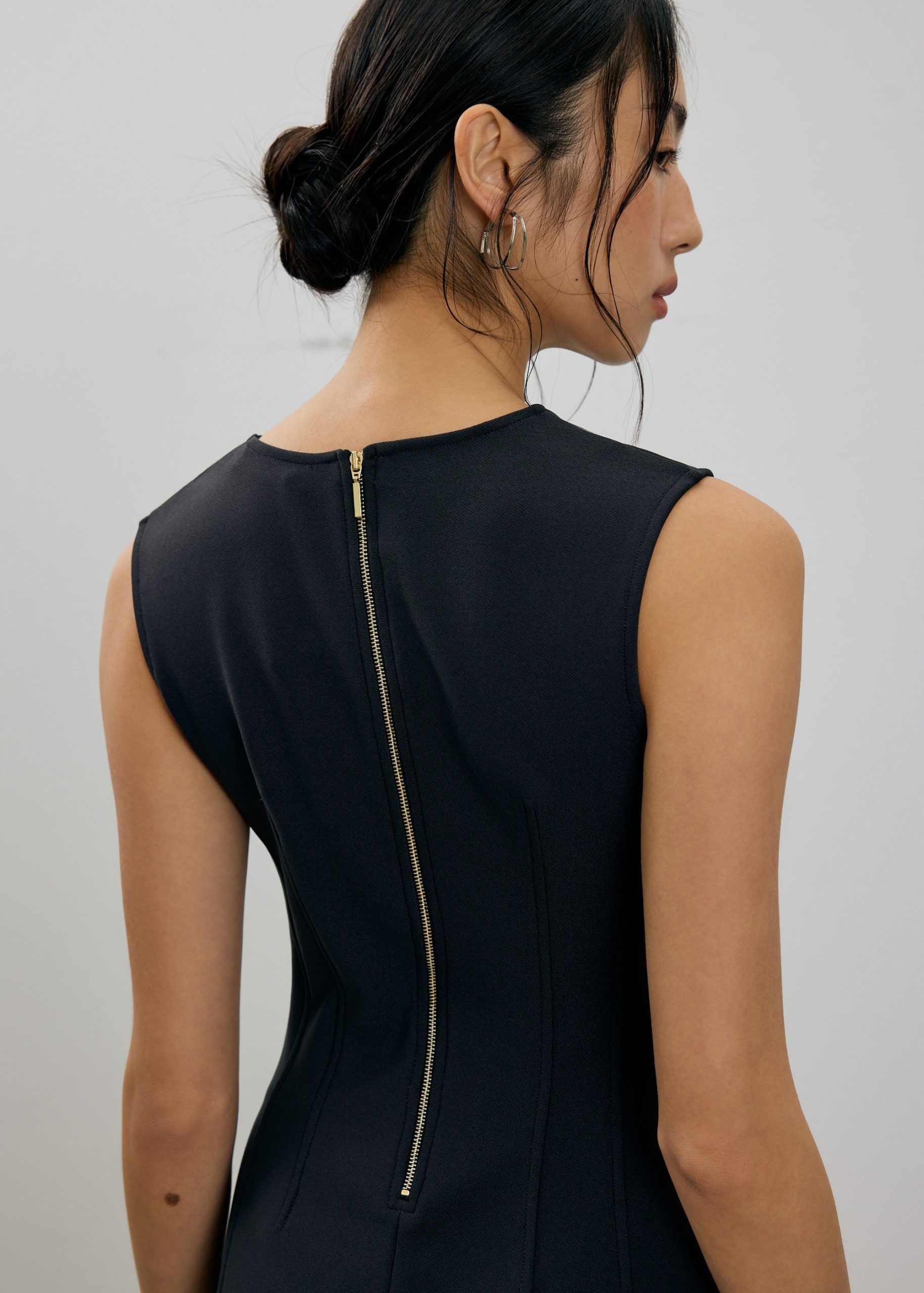 Hera Classic Panelled A-line Mini Dress - Image 10