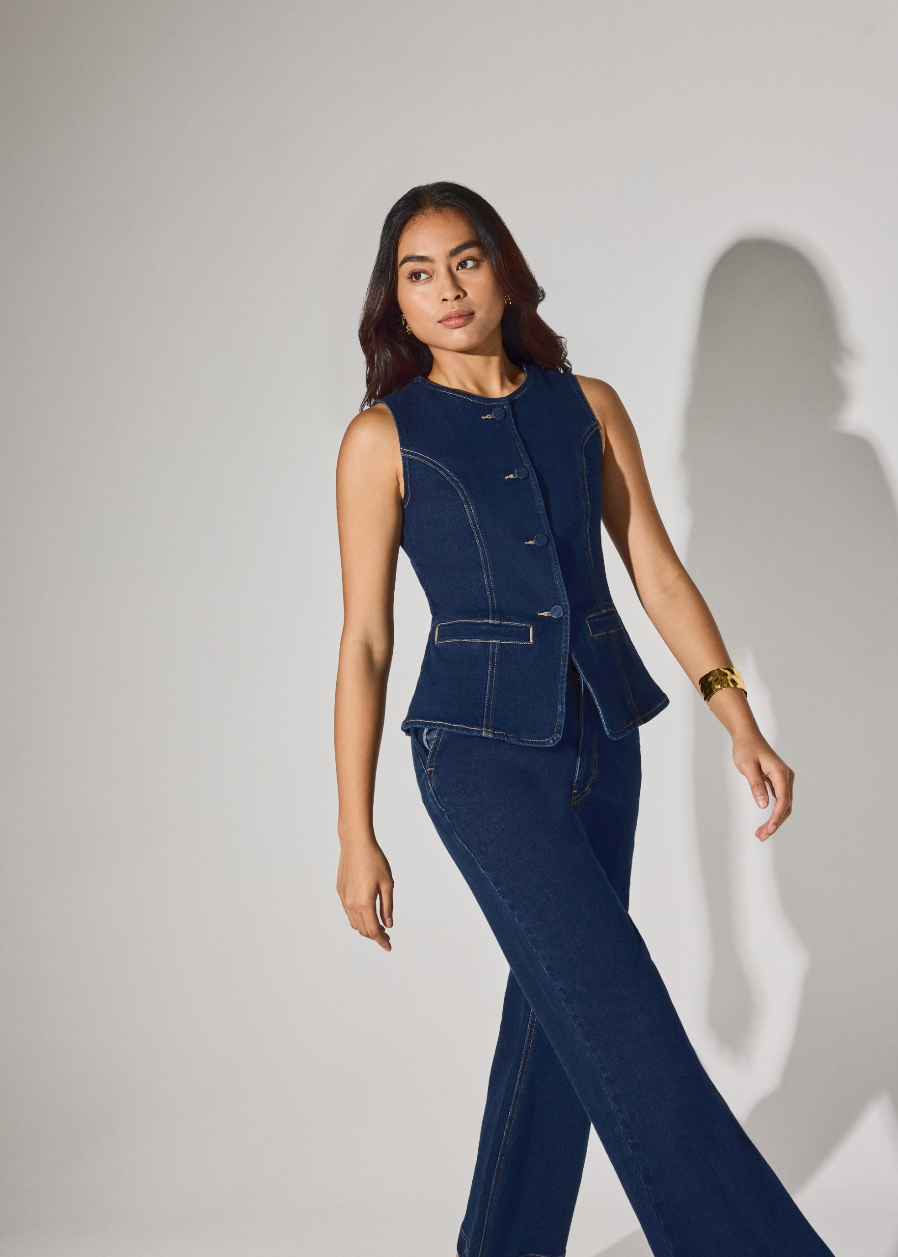 Denim Round Neck Fitted Vest - Image 4