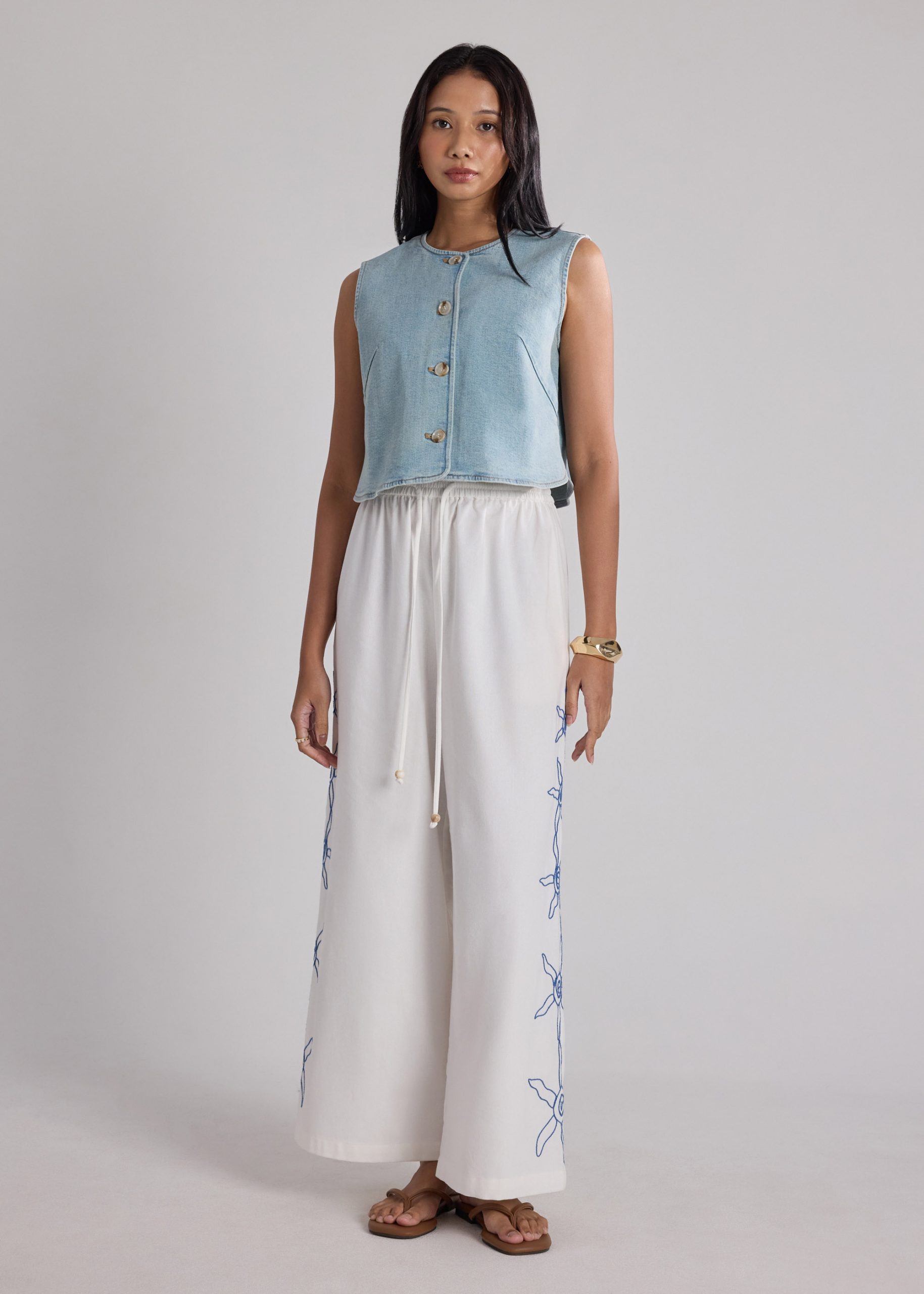 Relaxed Denim Round Neck Button Down Vest Top - Image 11