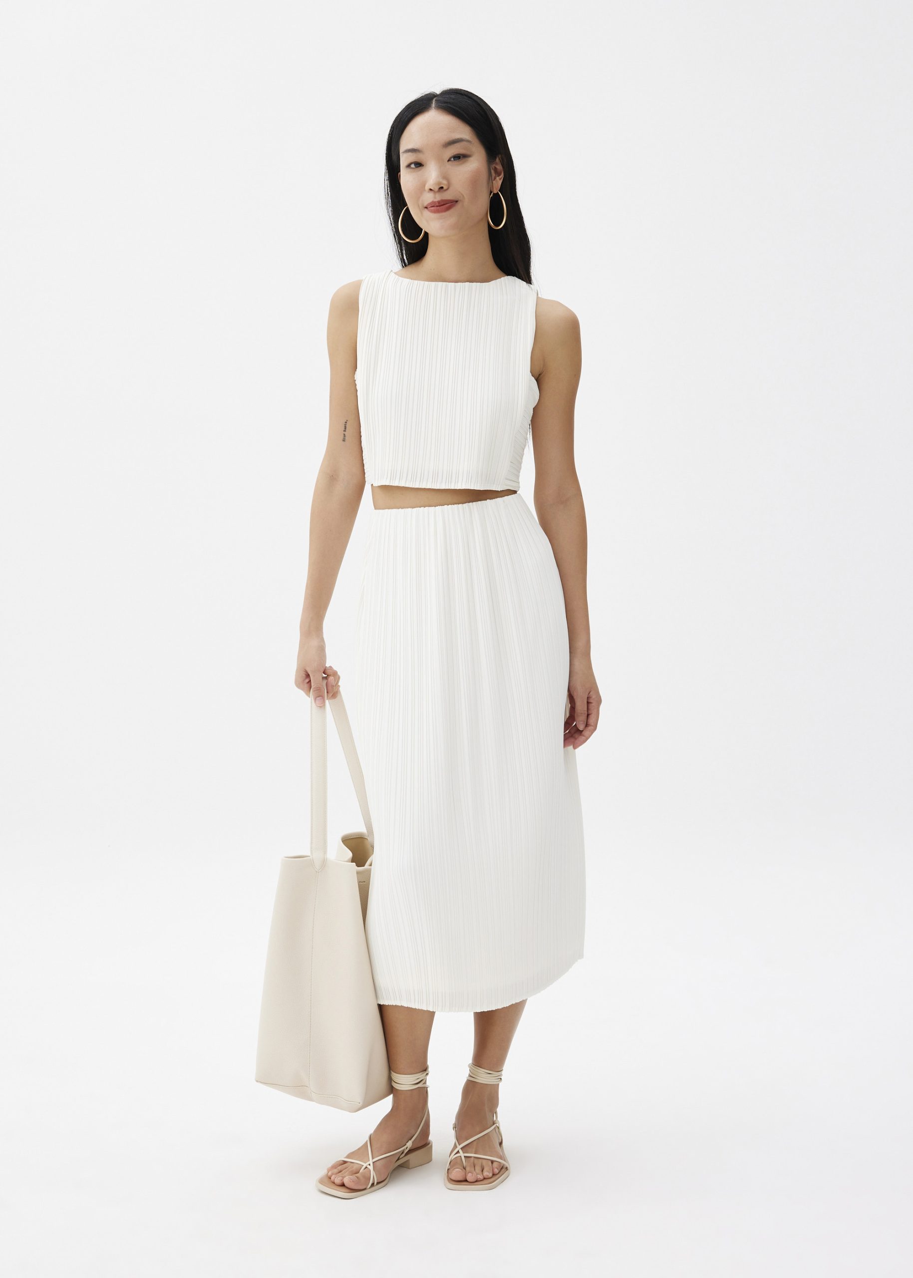 Dez Pleated Boat Neck Crop Top - Image 15