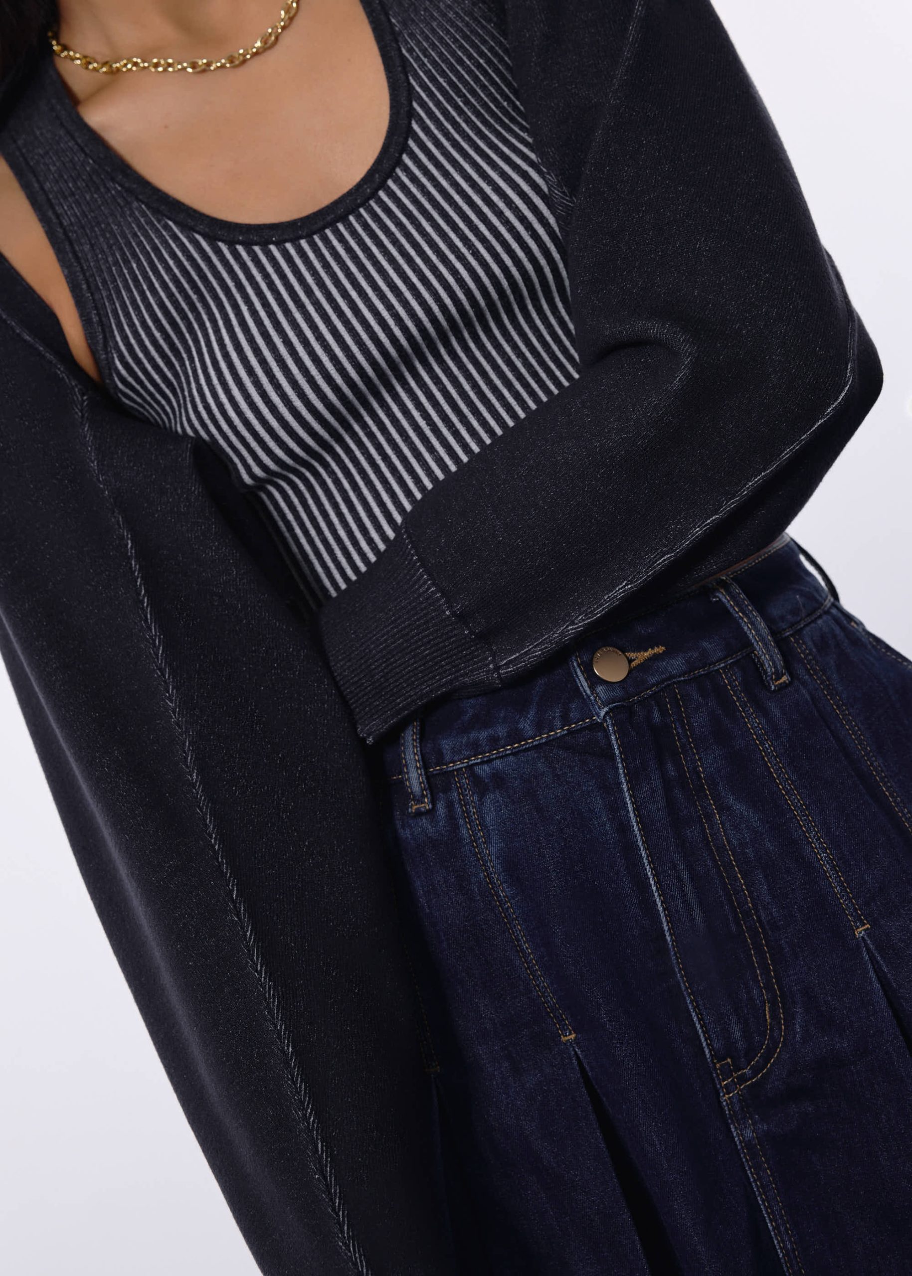 Relaxed Duo Knit Crop Cardigan - Image 9