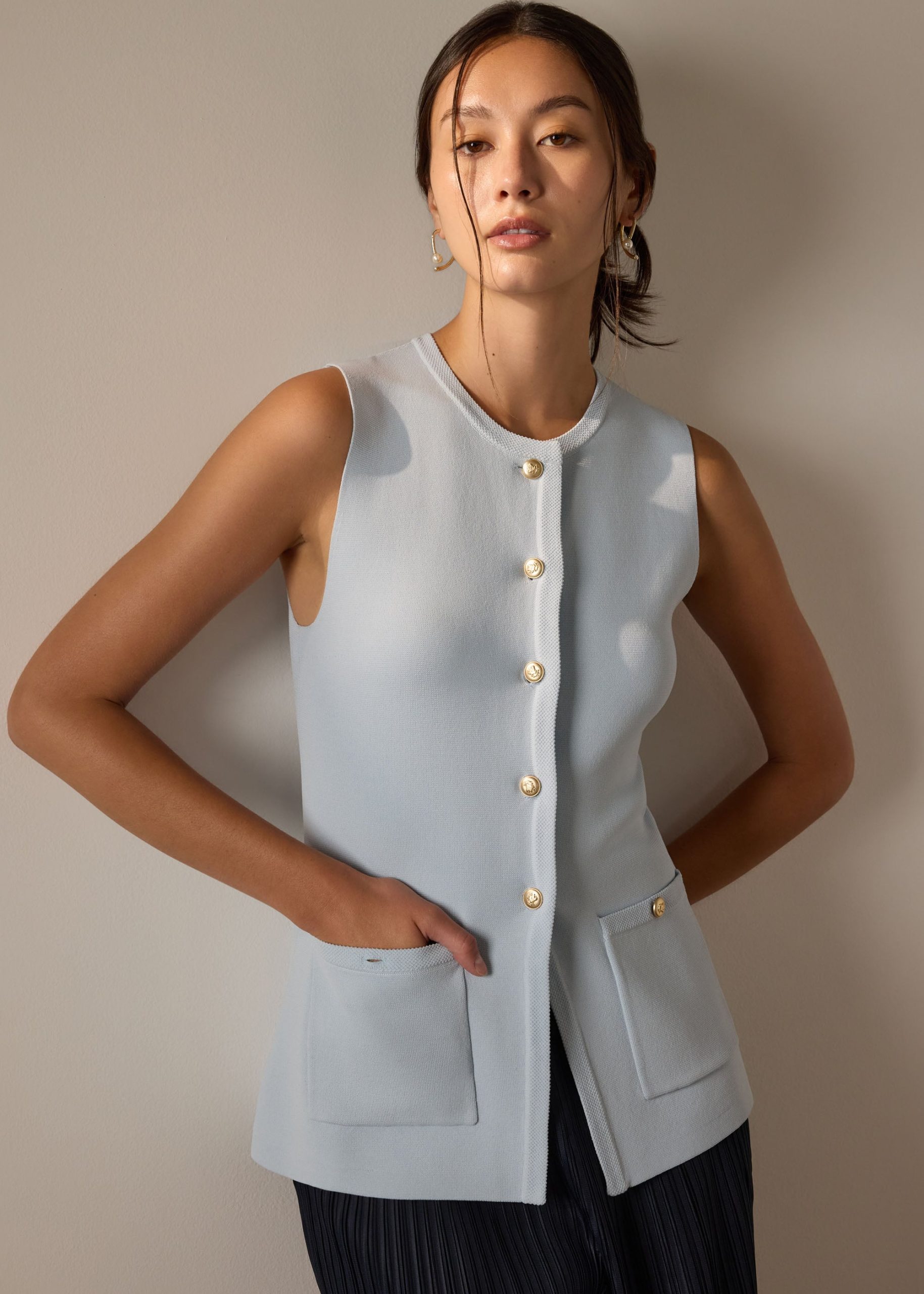 Ayami Knit Fitted Vest - Image 13